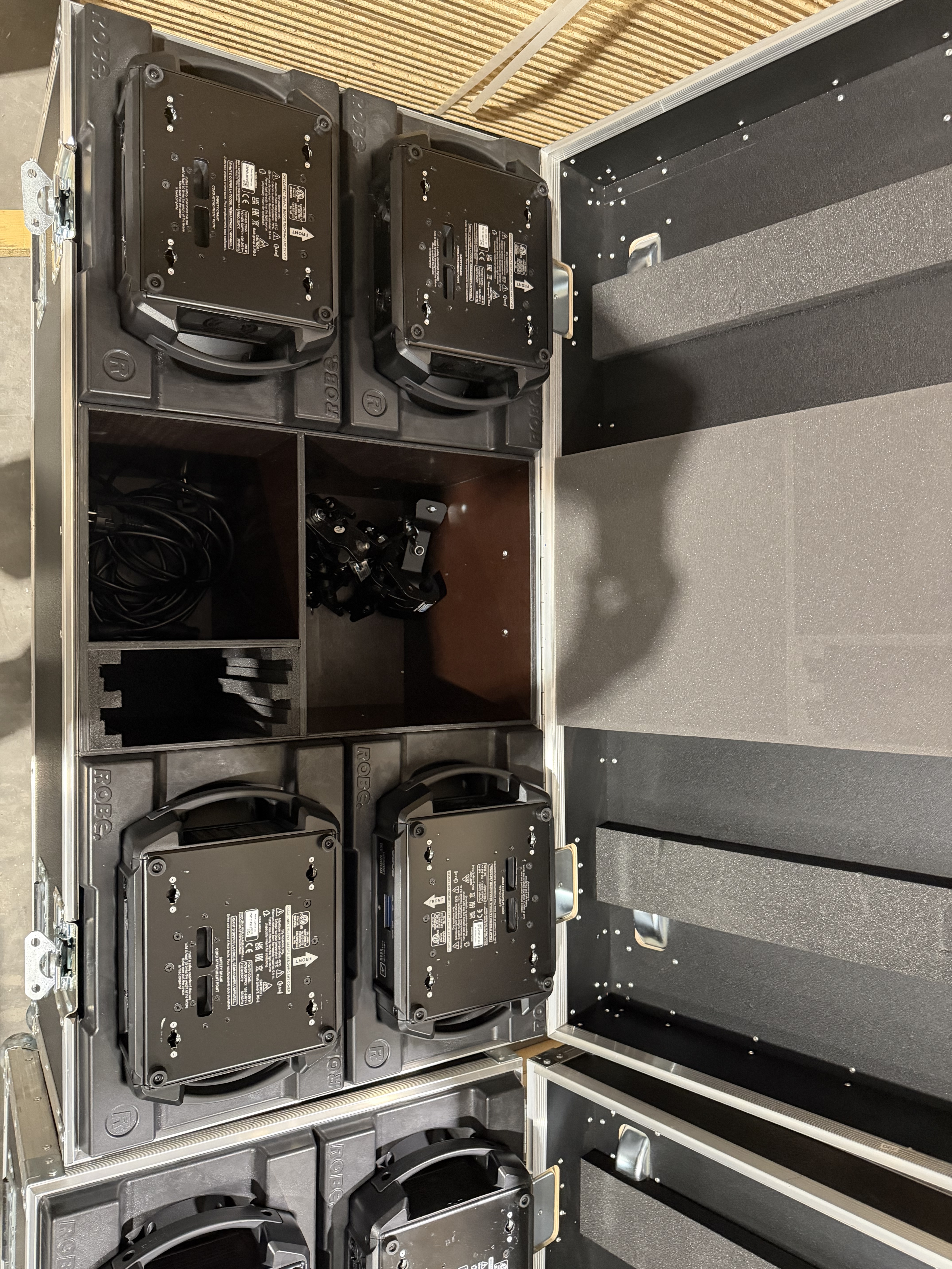 Robe Lighting LedBeam 350 (28006)