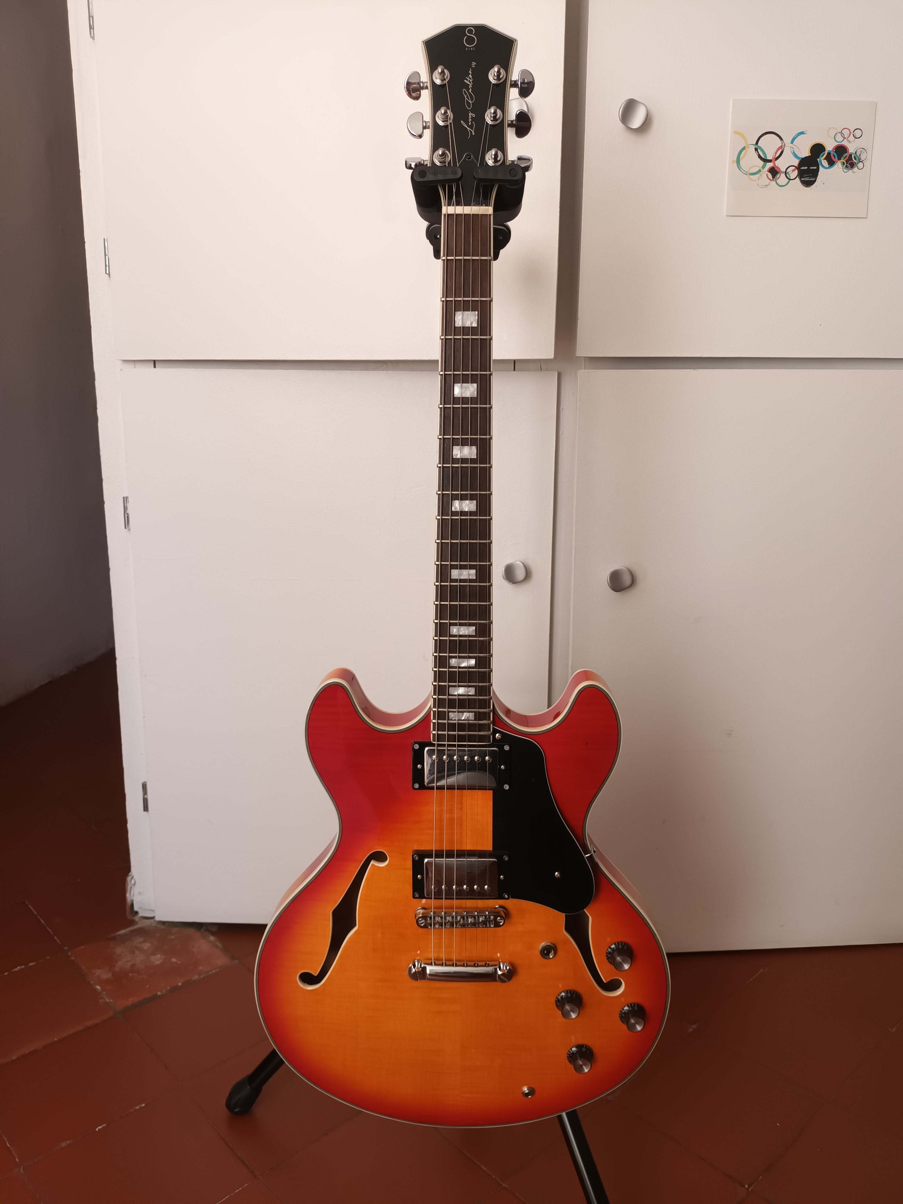 A vendre guitare SIRE Larry Carlton H7 couleur Cherry Sunburst