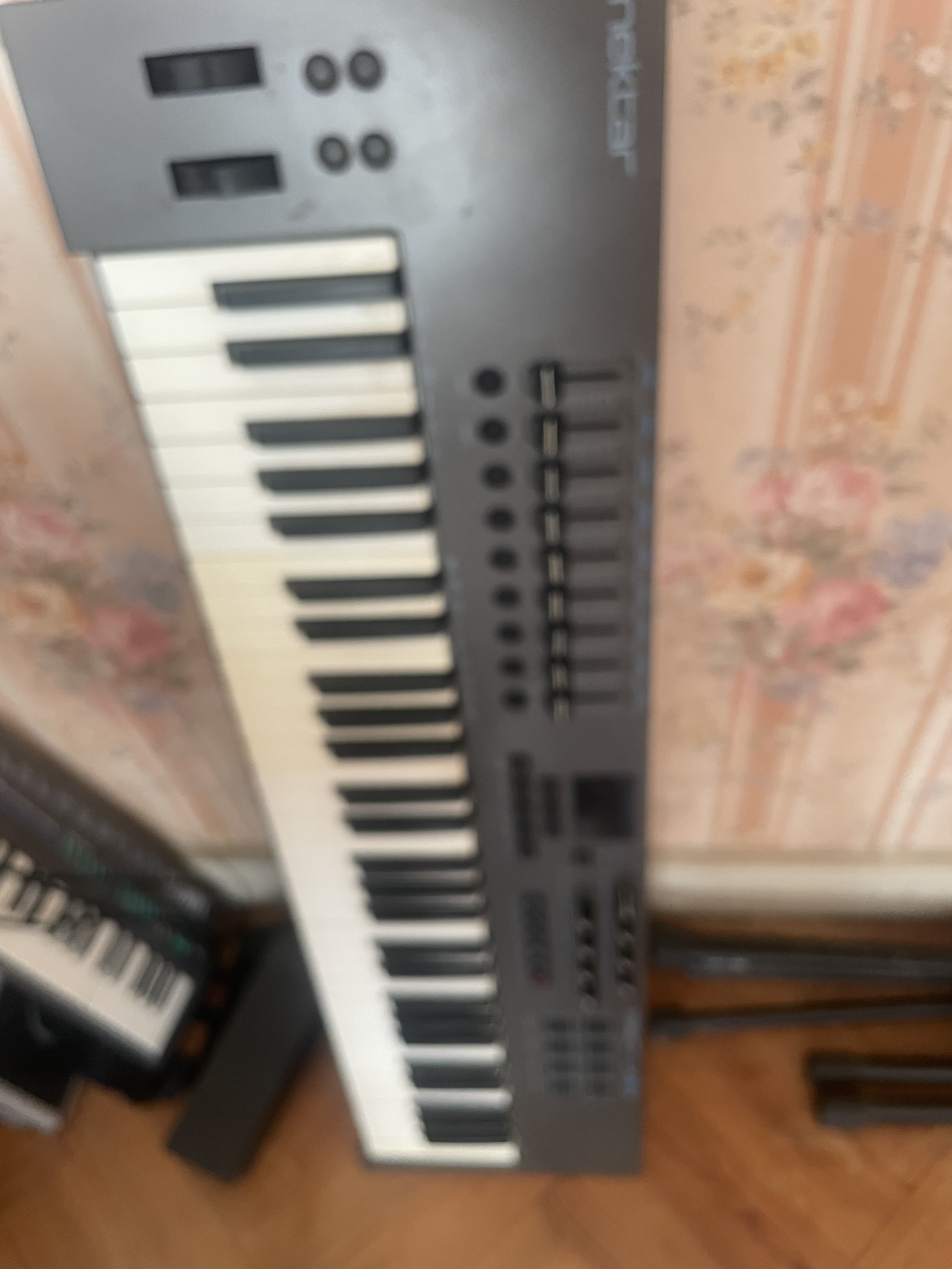 Vends clavier maitre 61 Touches