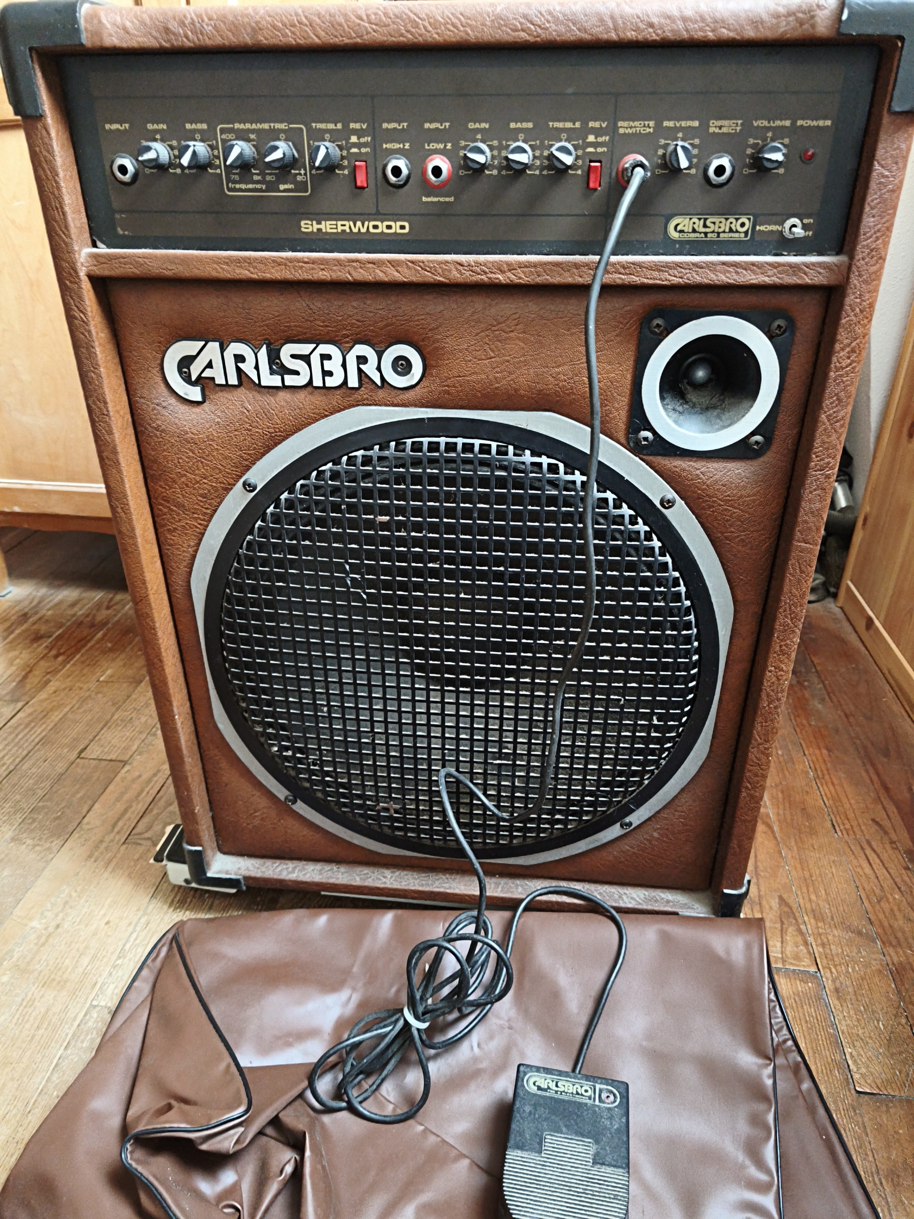 ampli carlsbro Sherwood 90w