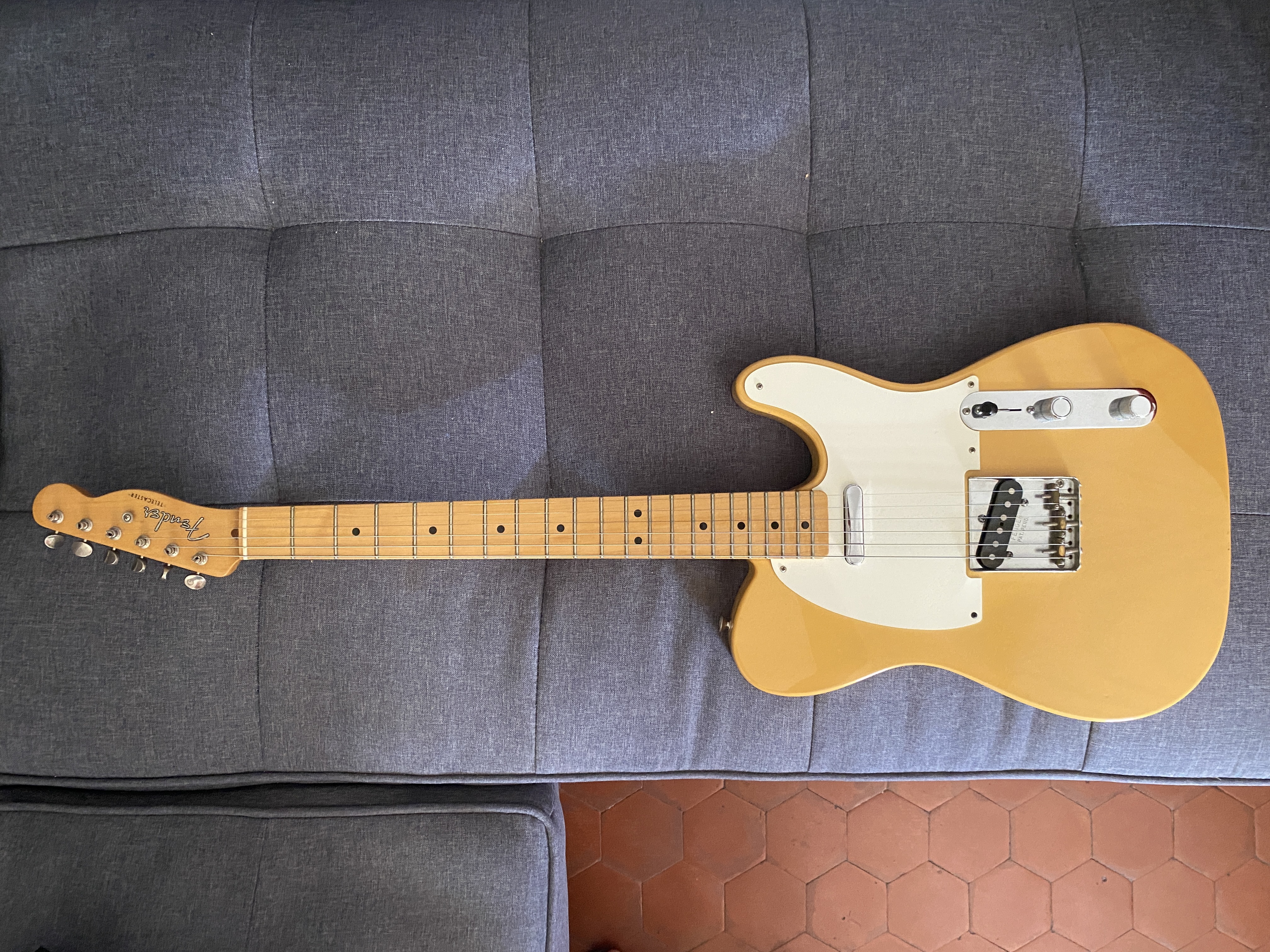 Telecaster baja 2010 très bon état. 