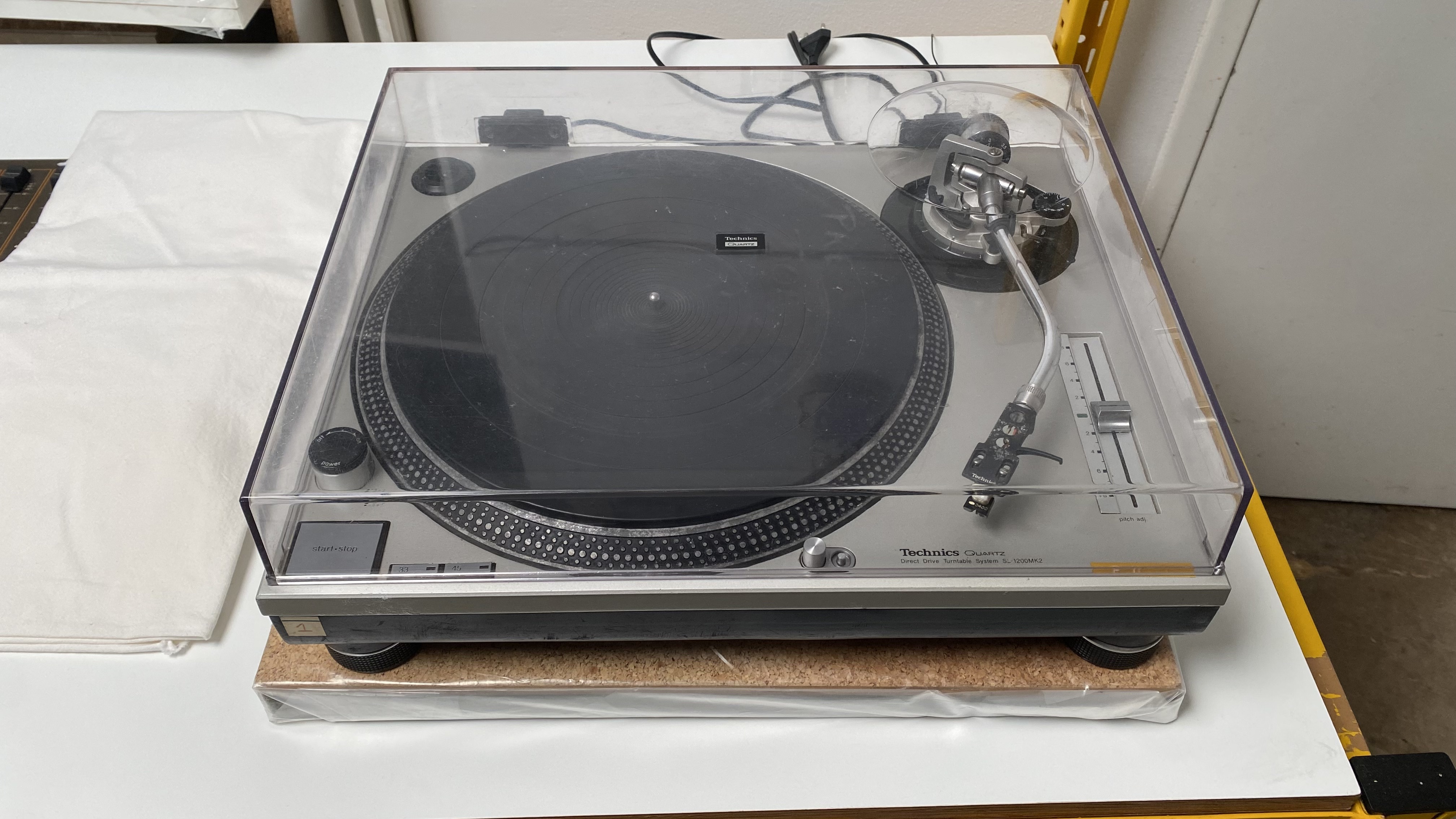 TECHNICS SL-1200 MKII – Platine vinyle Quartz Direct Drive – Made in Japan