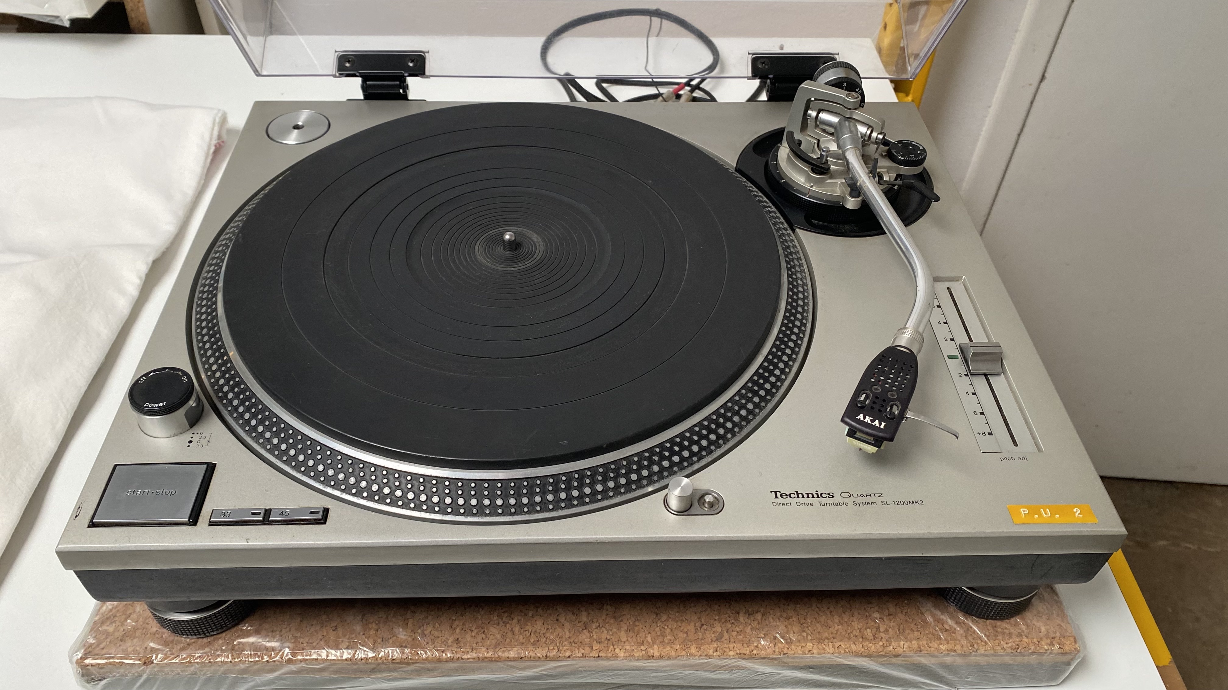 TECHNICS SL-1200 MKII – Platine vinyle Quartz Direct Drive – Made in Japan – À restaurer ou remettre en état