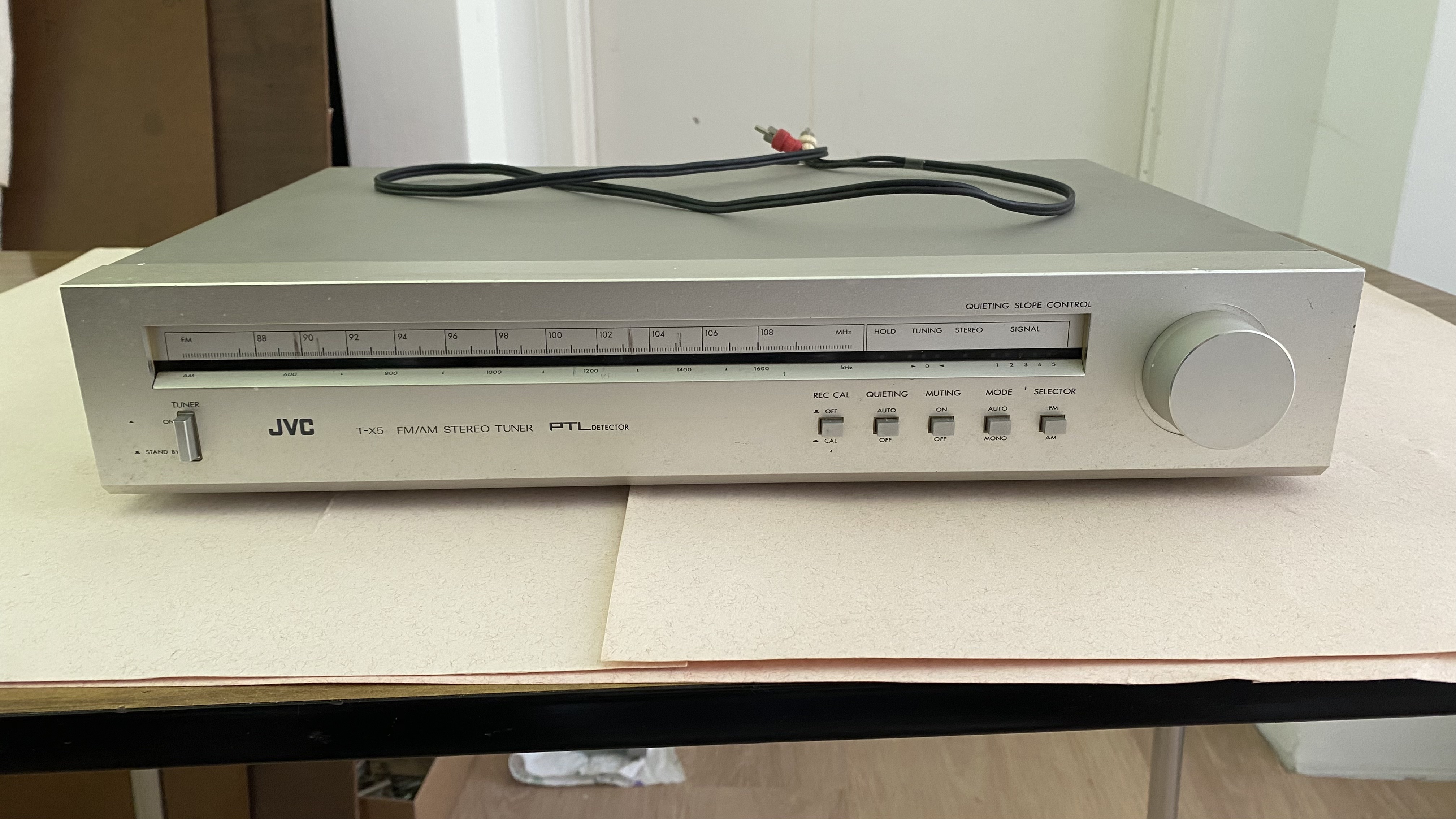 JVC T-X5 – Tuner FM / AM Stéréo Vintage