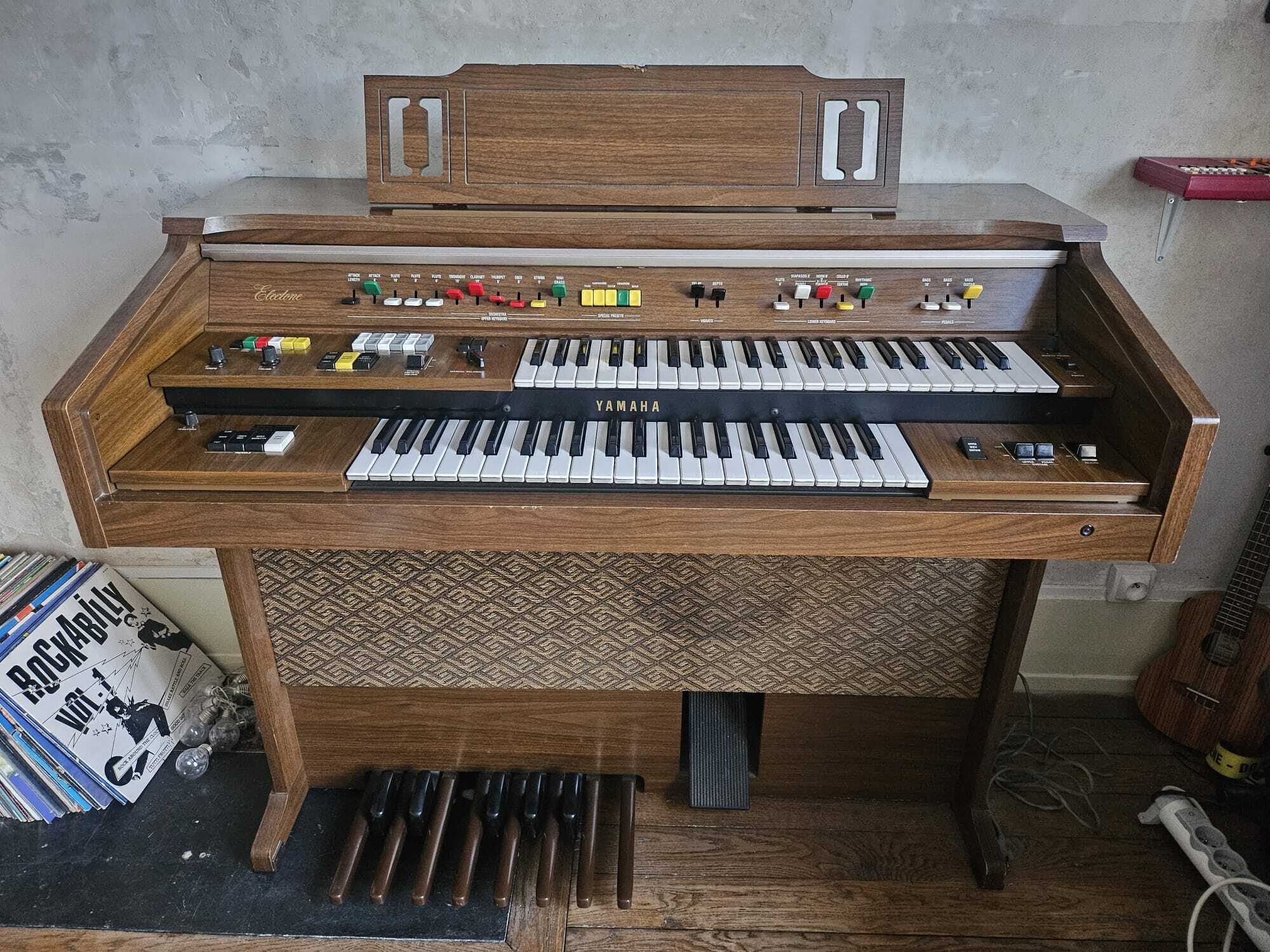 Orgue Yamaha Electone B-55