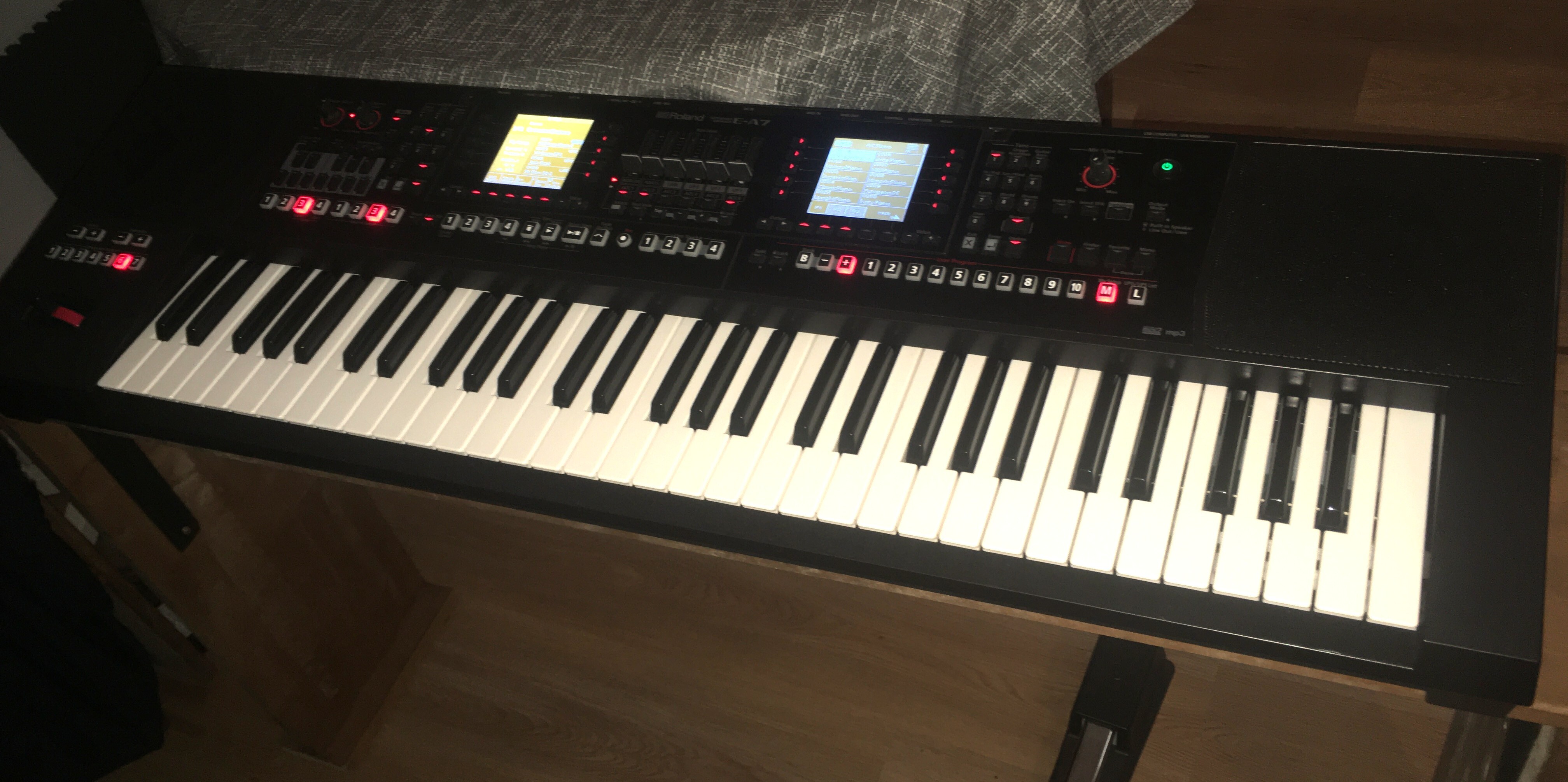 Vends clavier arrangeur Roland EA-7 en excellent état