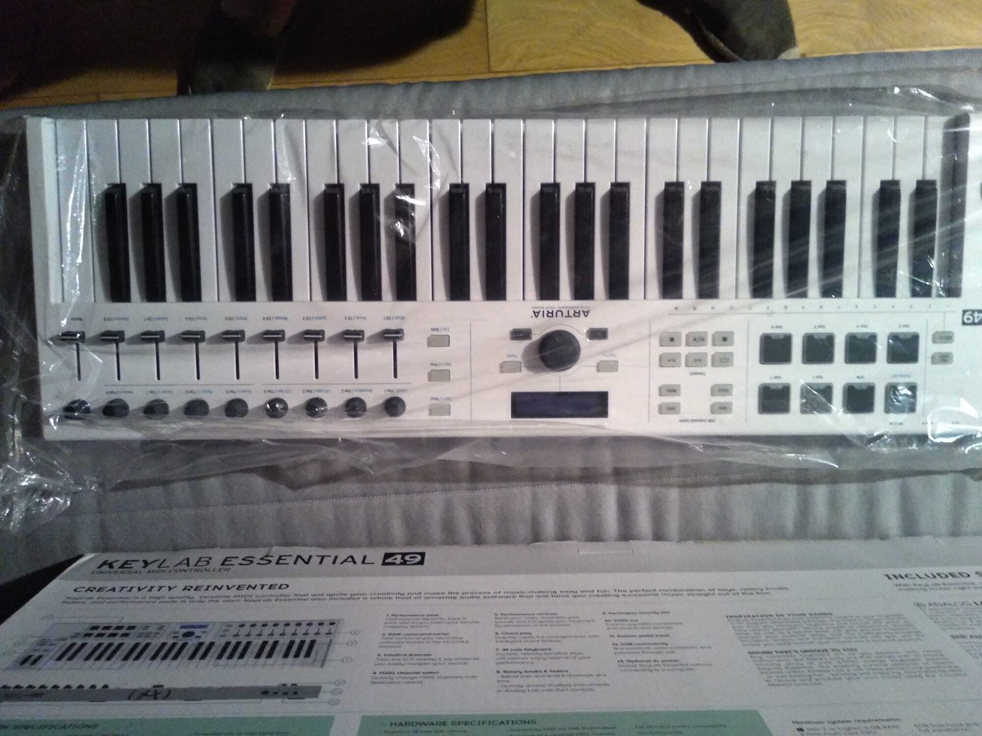 Vends clavier Keylab Essential comme neuf 