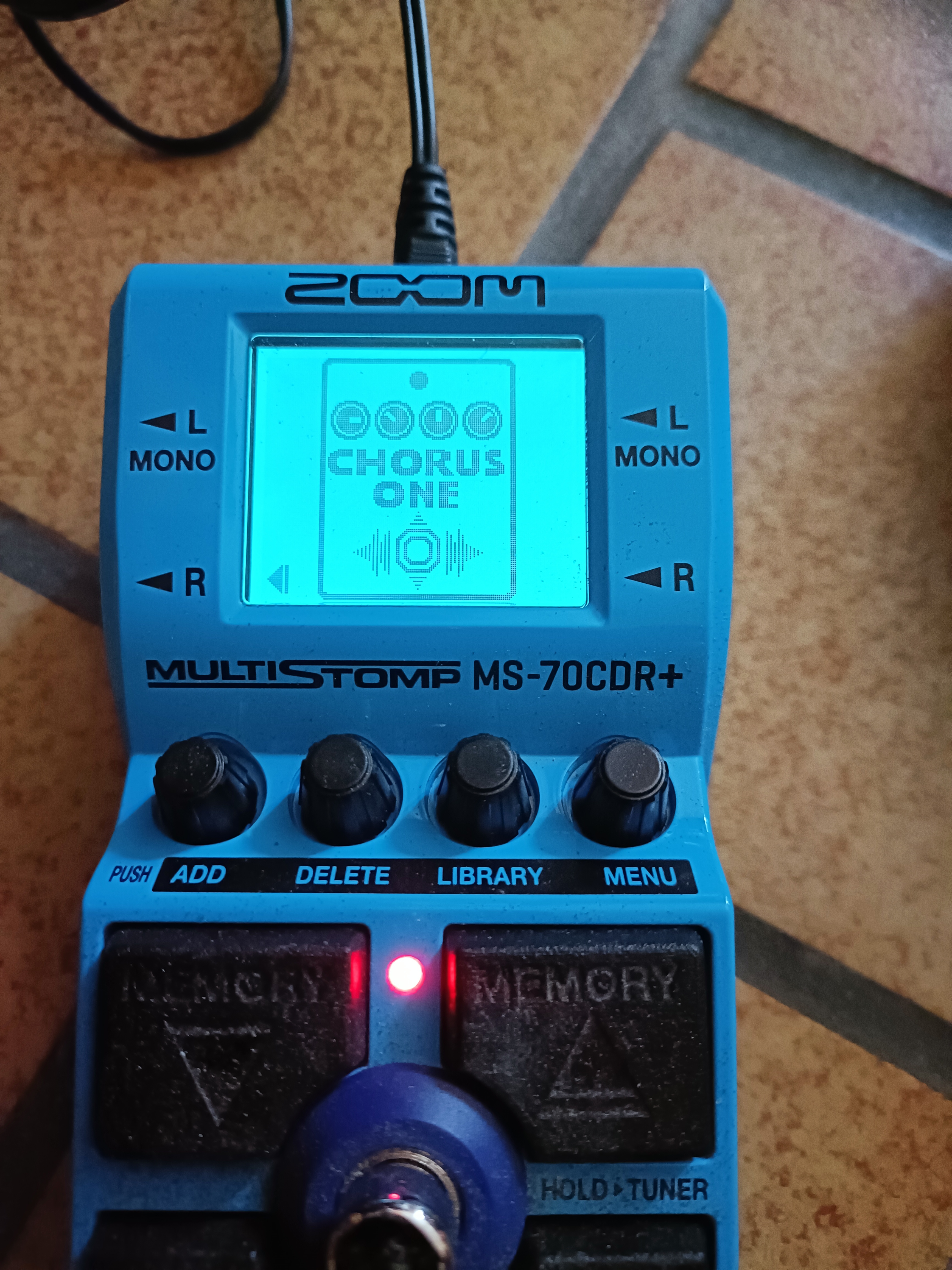 Pédale multi-effets ZOOM ms-70cdr+ (+alim+case)