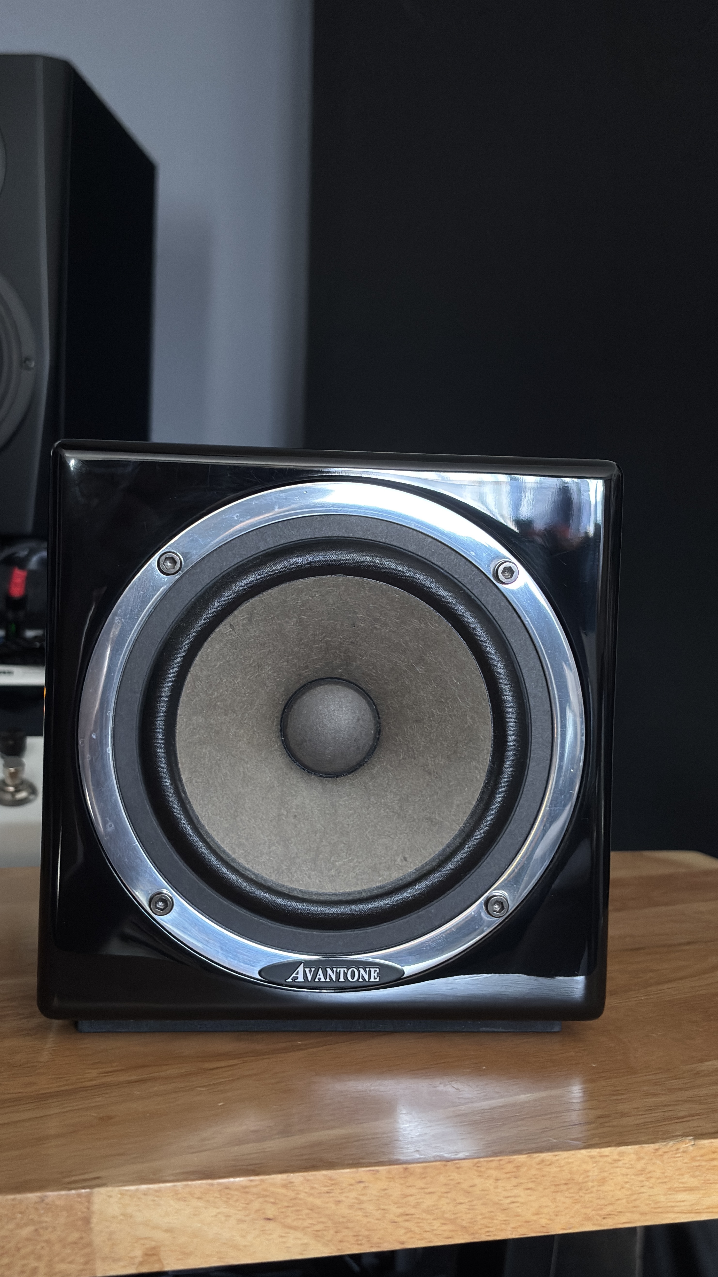 Avantone Pro MixCube Active (81019)