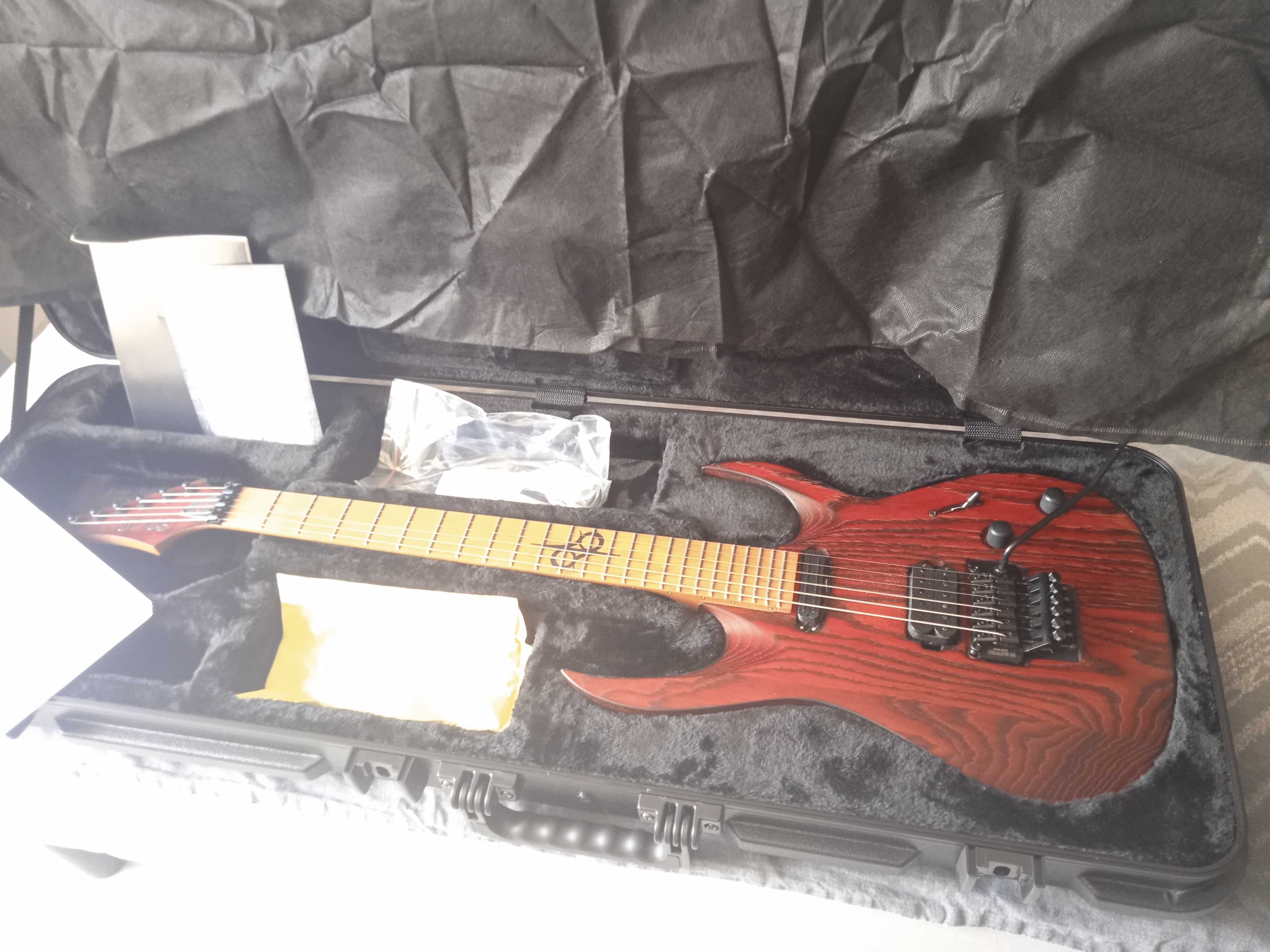 Solar Guitars AB1.6FR Pyro Rojo (83383)