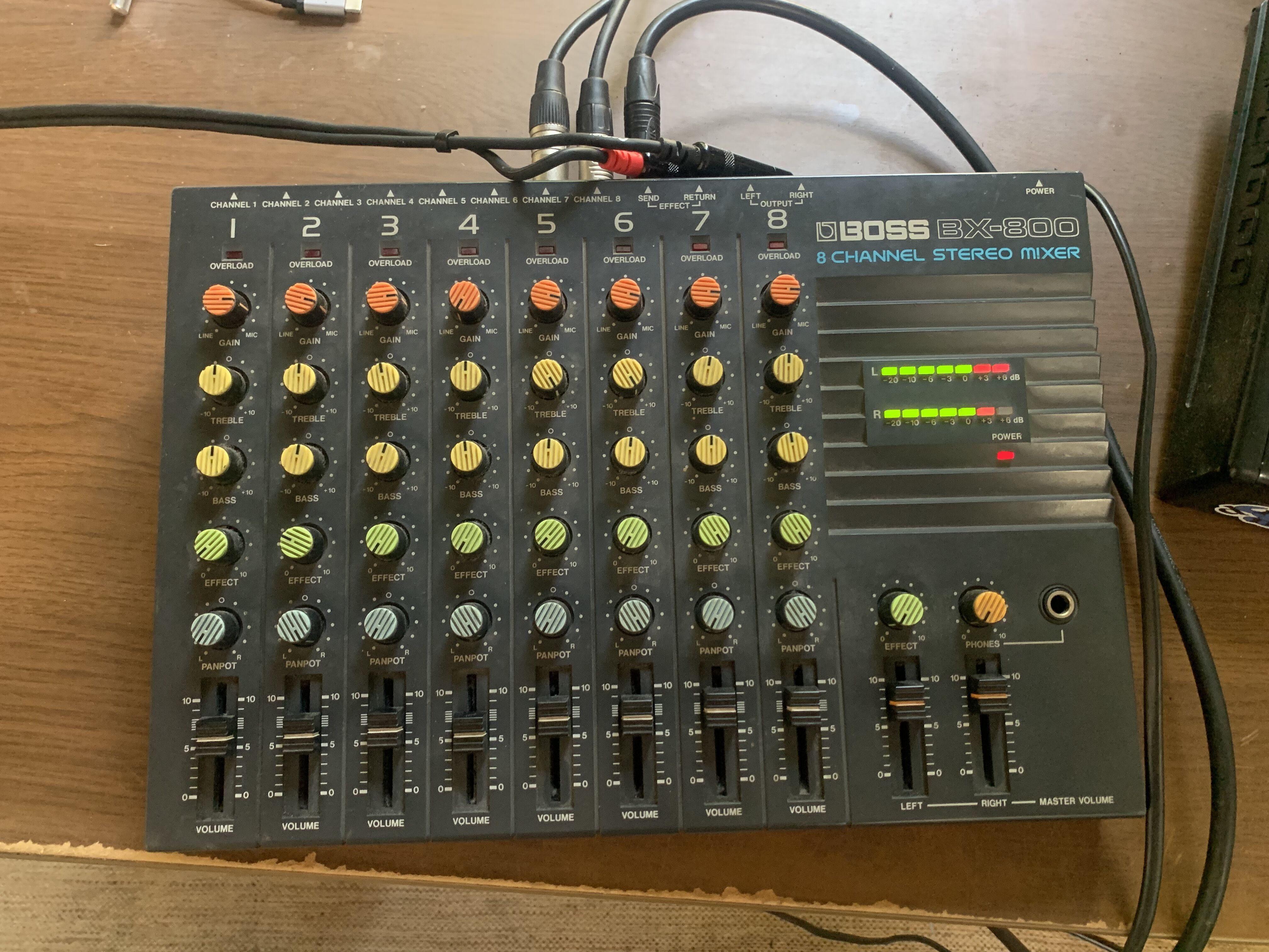 Vends Boss BX-800 en bon état