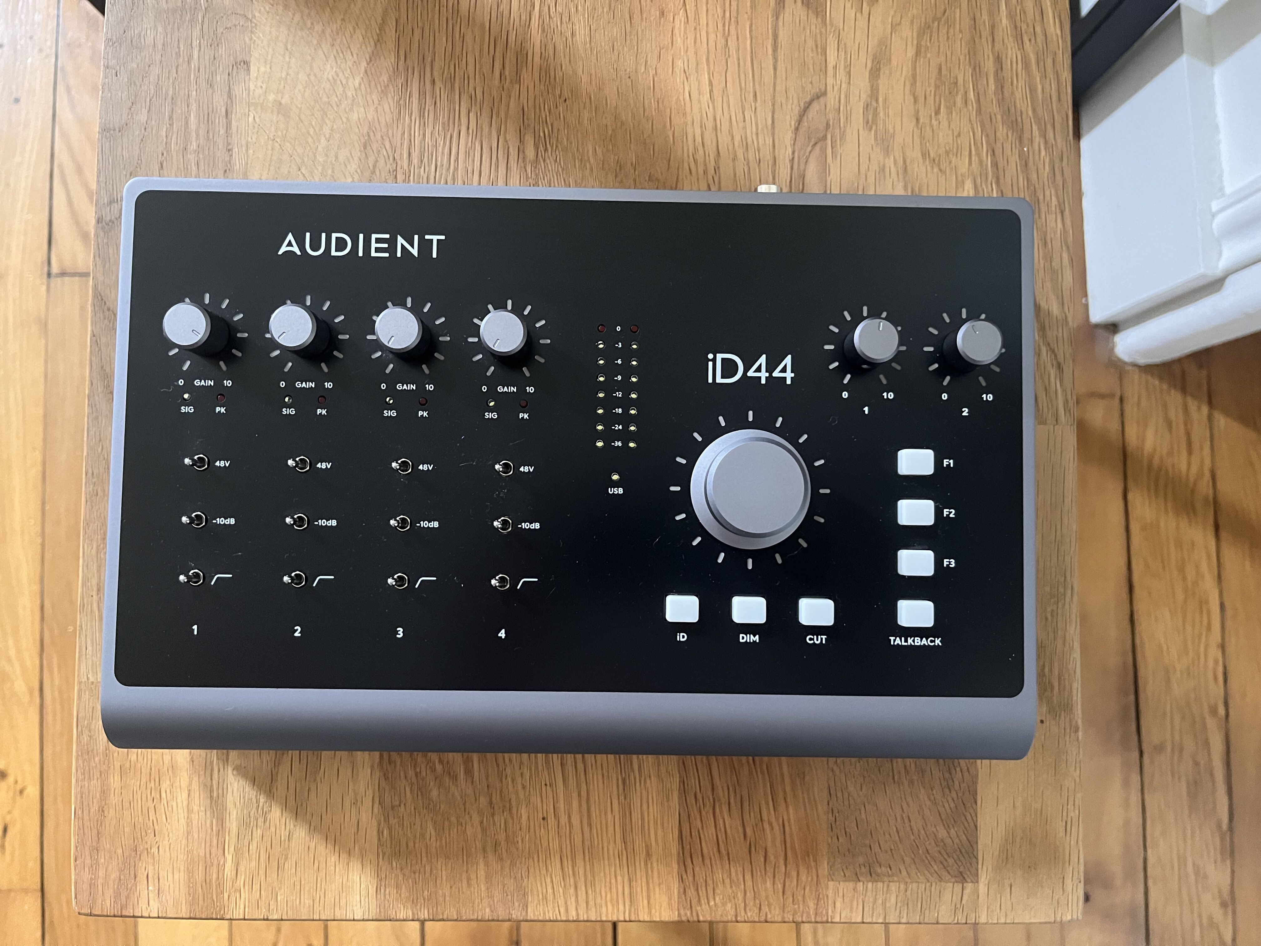 Audient ID44 MKII - Neuf (sans rayures ni dysfonctionnement) 