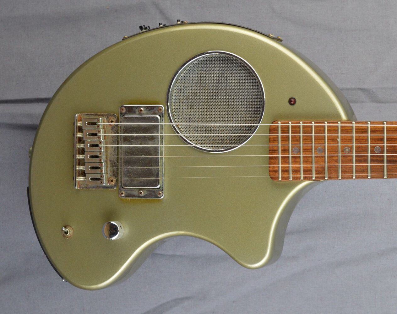 fernandes-mini-guitar-5046999