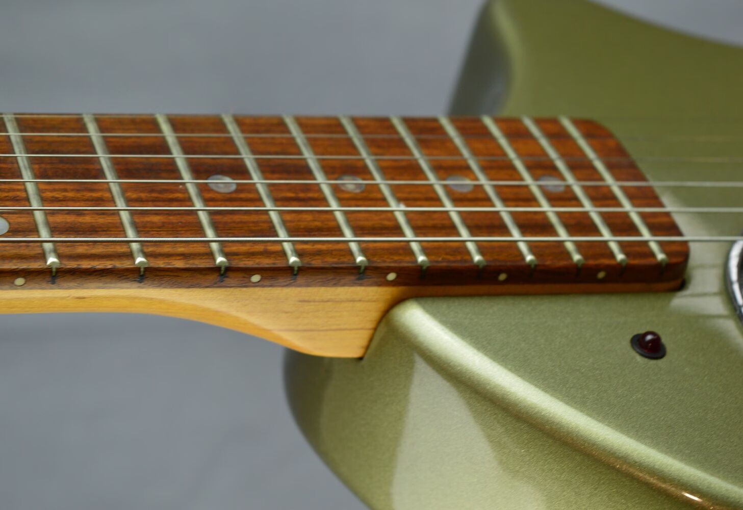 fernandes-mini-guitar-5047002
