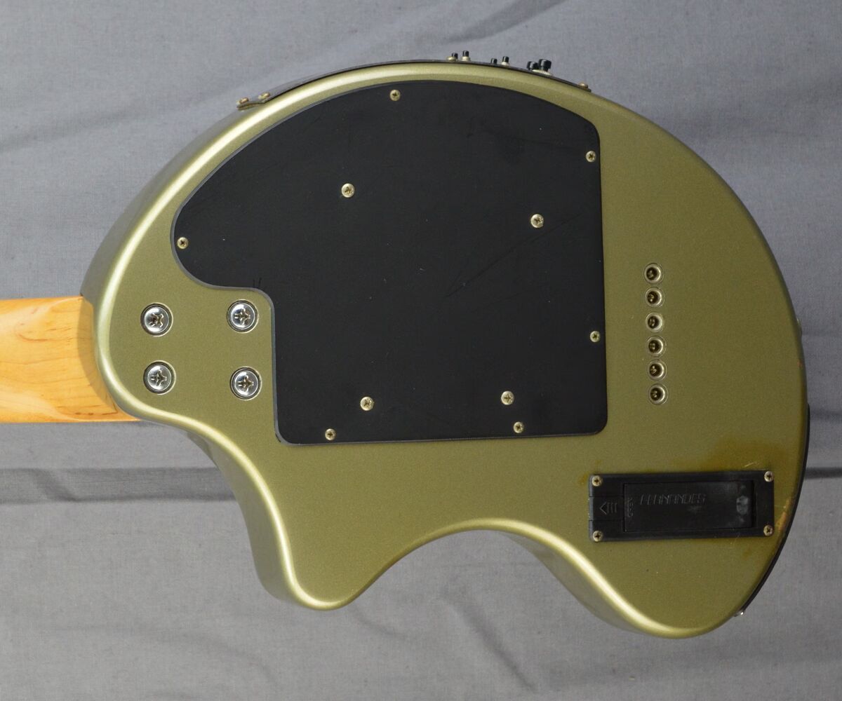 fernandes-mini-guitar-5047006