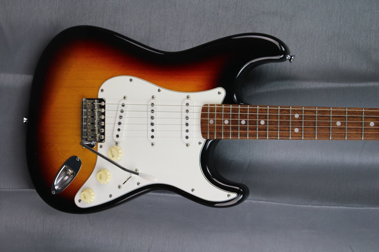 fender-stratocaster-st-4758365