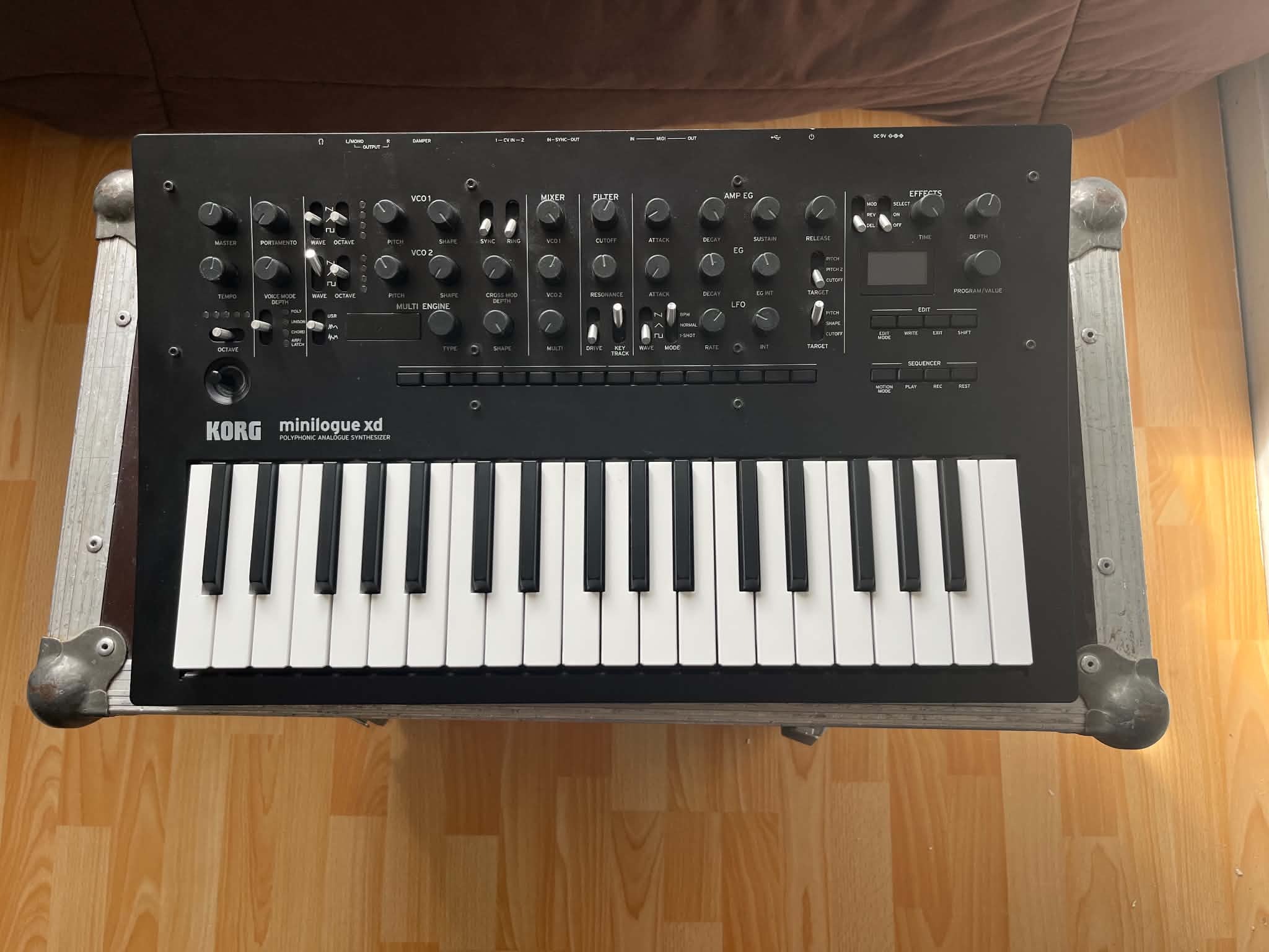 Vends Korg Minilogue XD & Decksaver