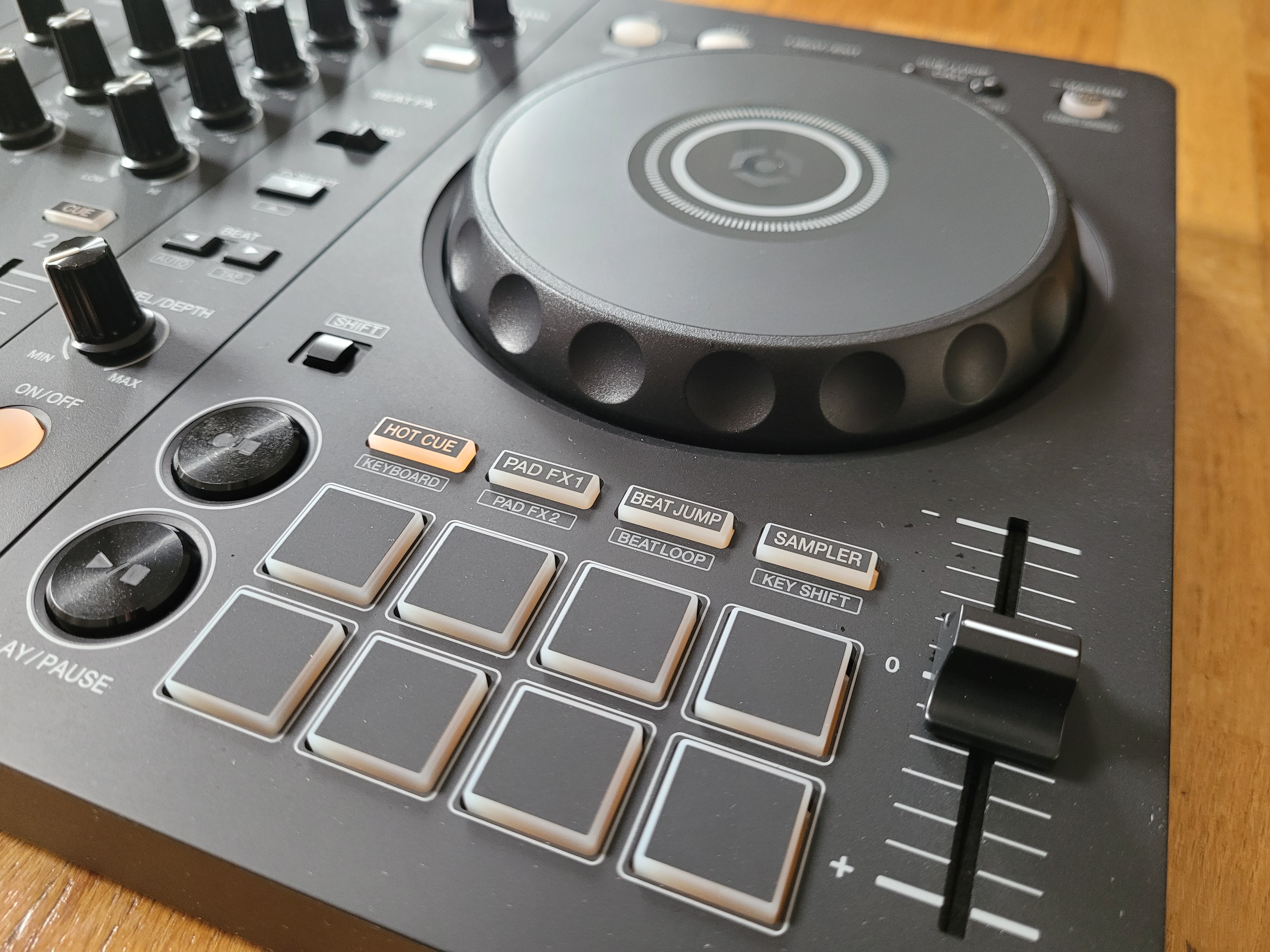 Pioneer DDJ-FLX4 (5835)