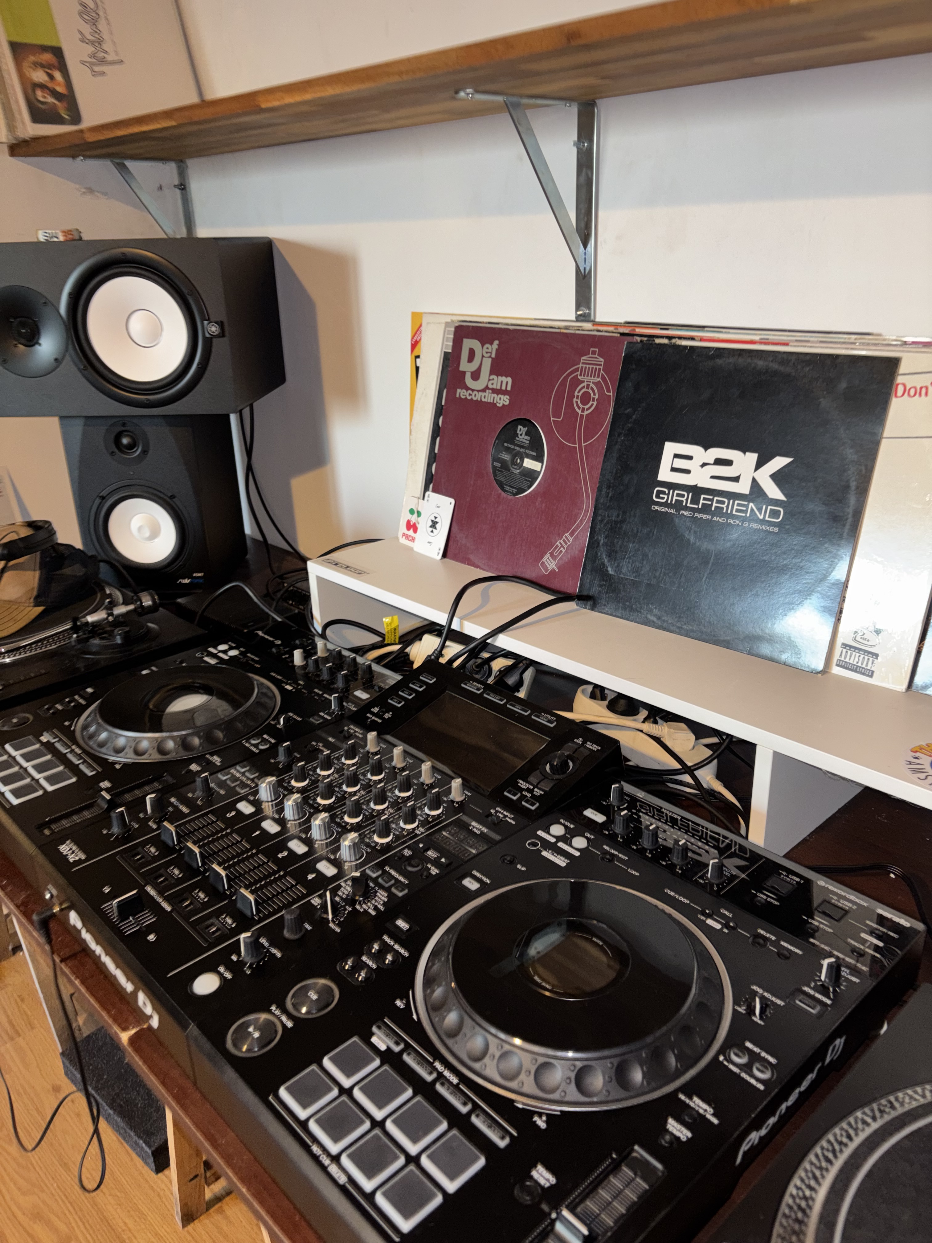 XDJ-XZ avec decksaver et flight case 