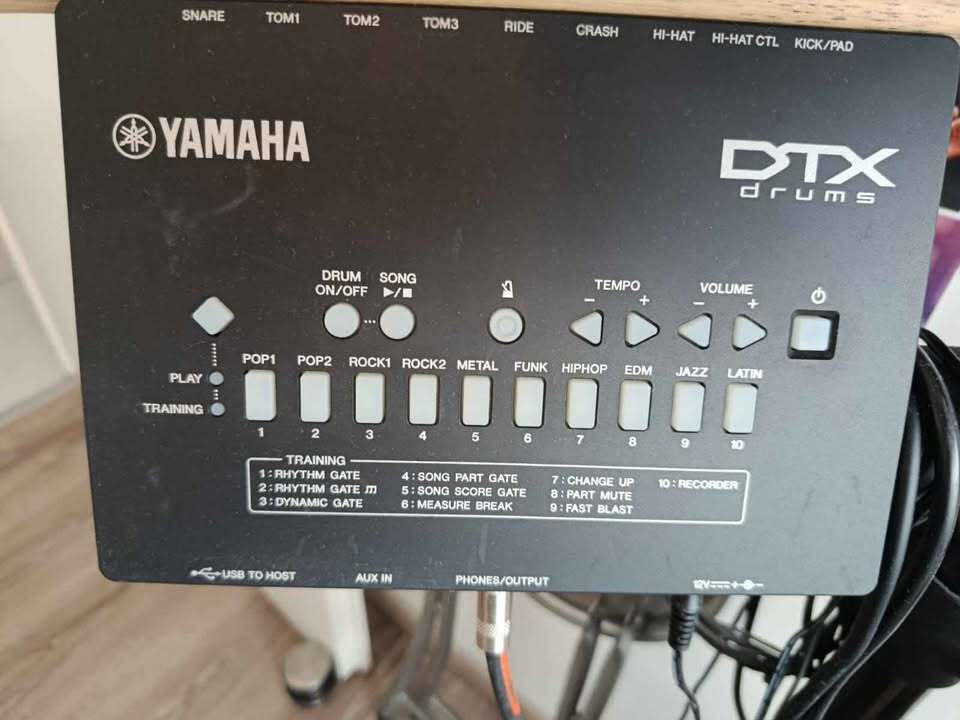 Batterie électrique professionnel + ampli + baguette + casque audio fil