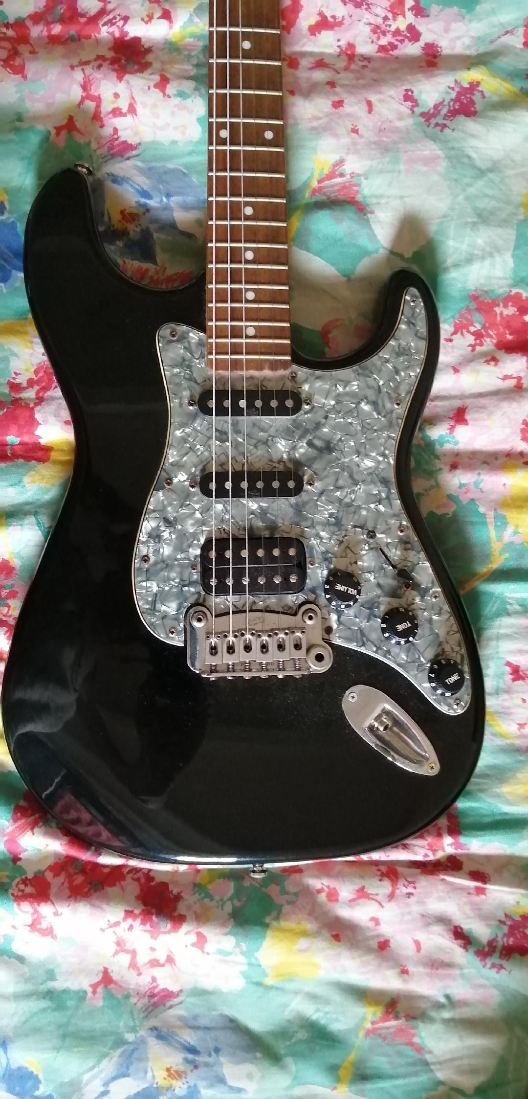 G &L face