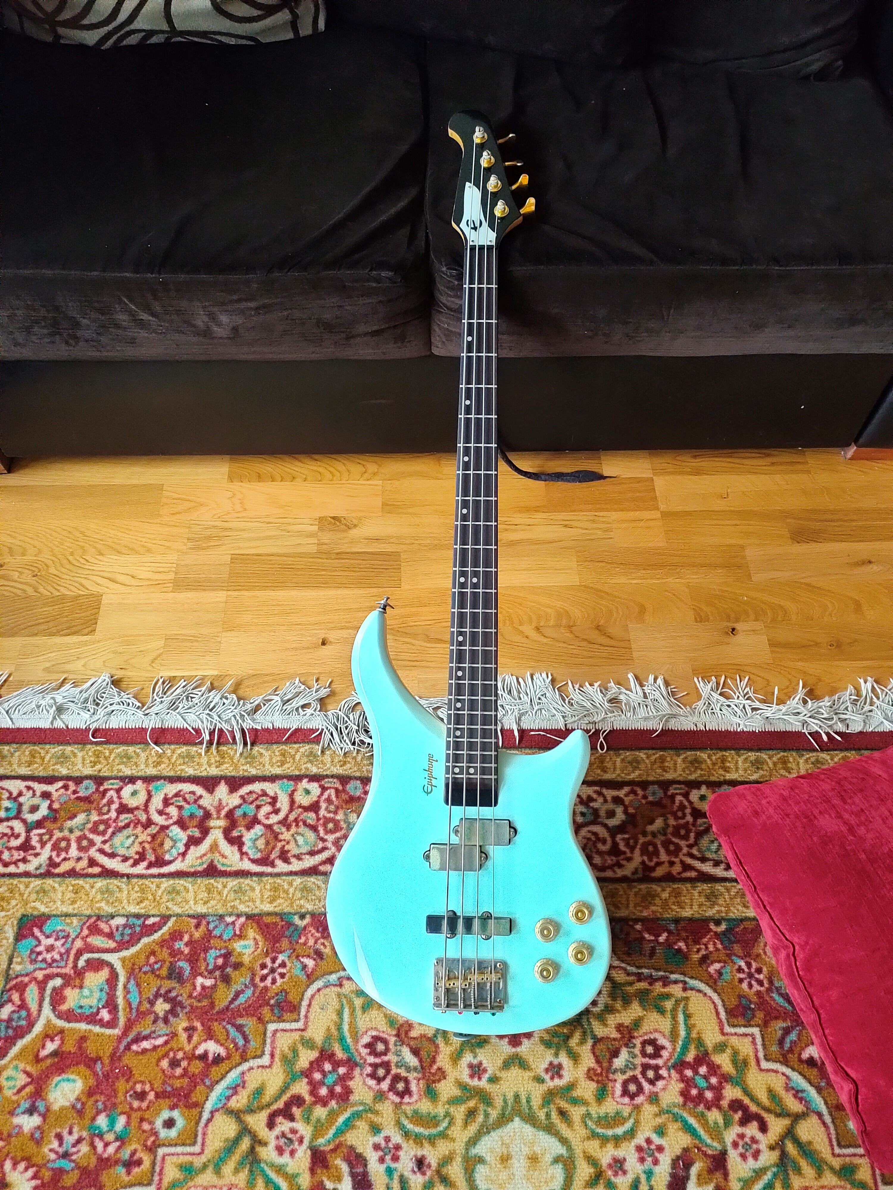 Epiphone EBM-4 Corée années 90 - Couleur Ice Blue rare