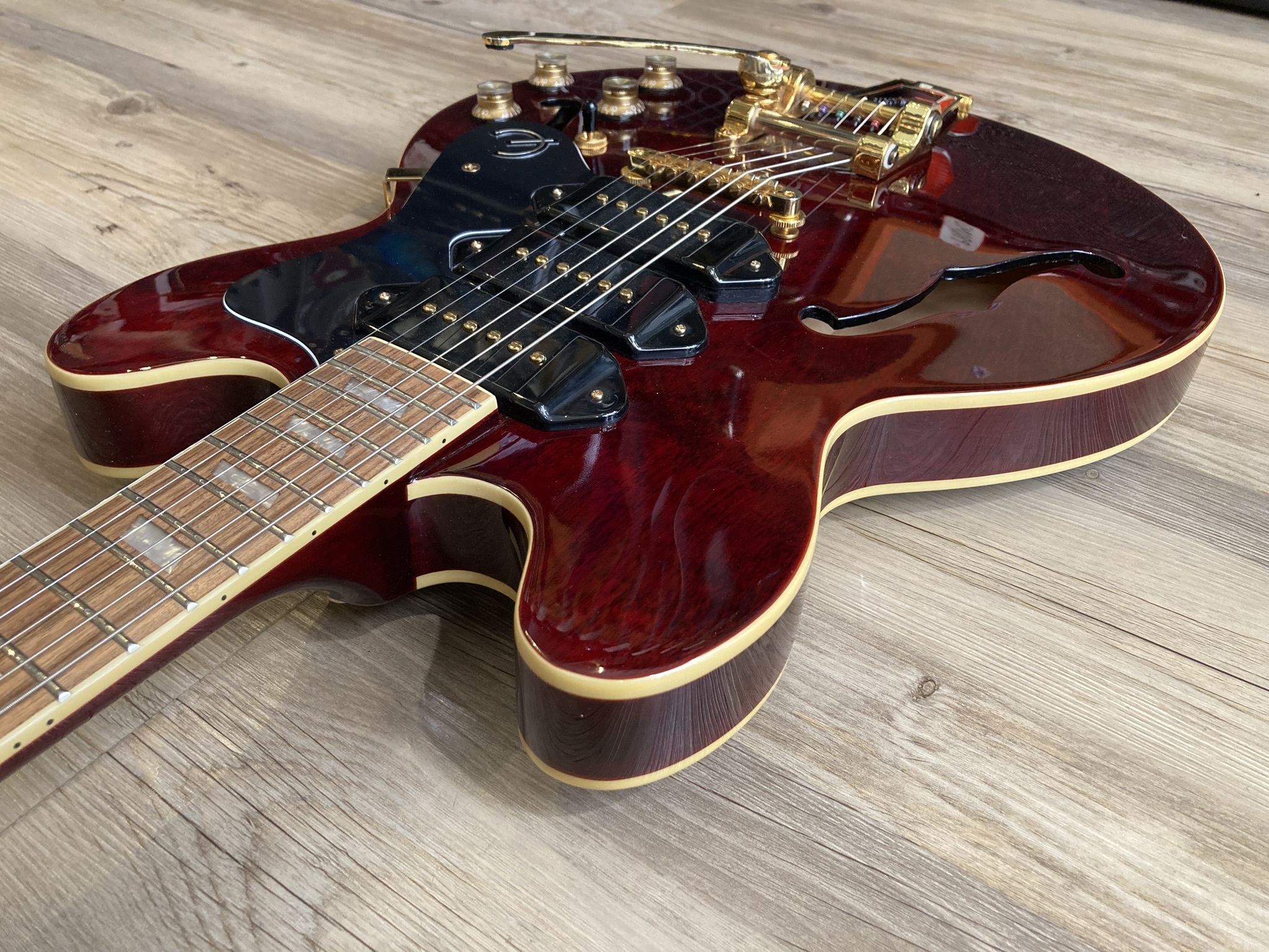 Epiphone Riviera Custom P93 (69447)