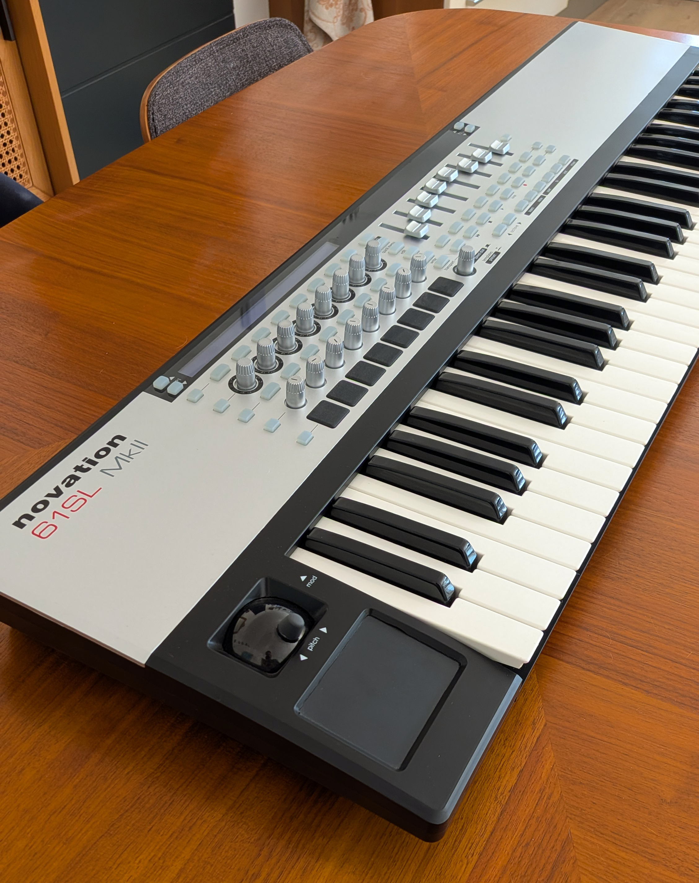Clavier Maître Novation 61 SL MkII - État Neuf (Studio Non-Fumeur, Boîte d'origine)