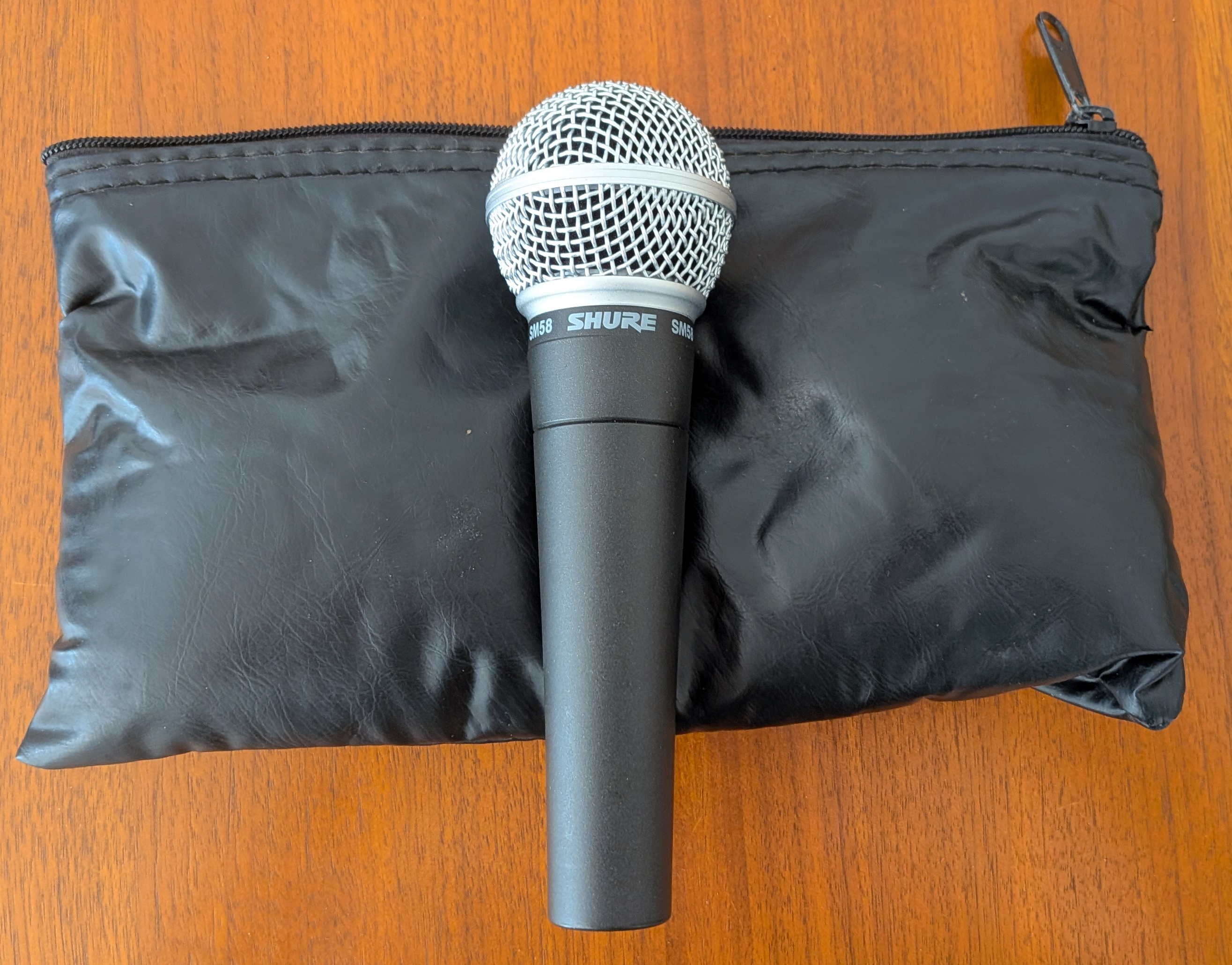 Microphone Shure SM58 Authentique - État Impeccable / Comme Neuf (1ère main, Studio Non-Fumeur + Housse & Bonnete)
