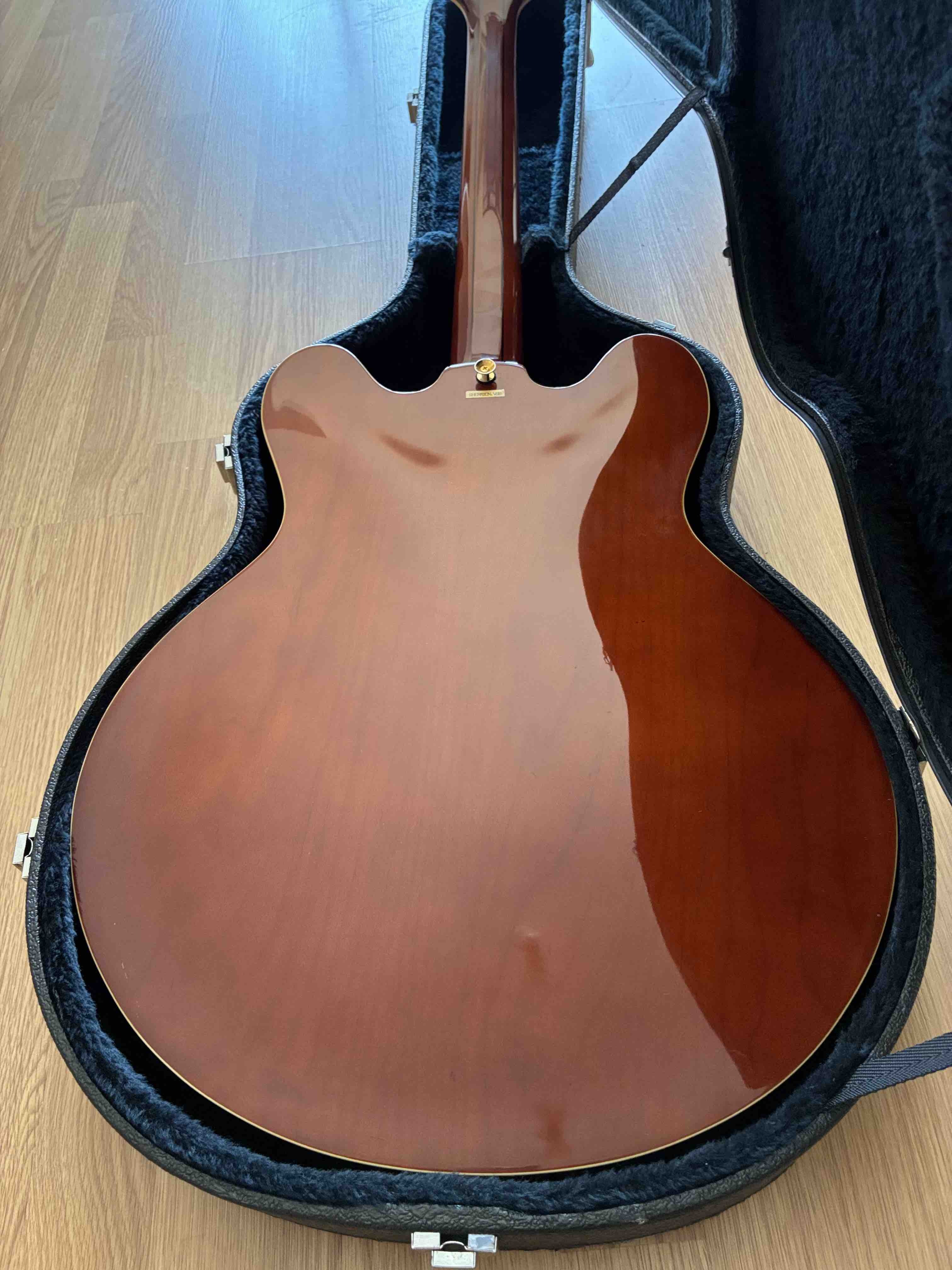 Epiphone Sheraton 9