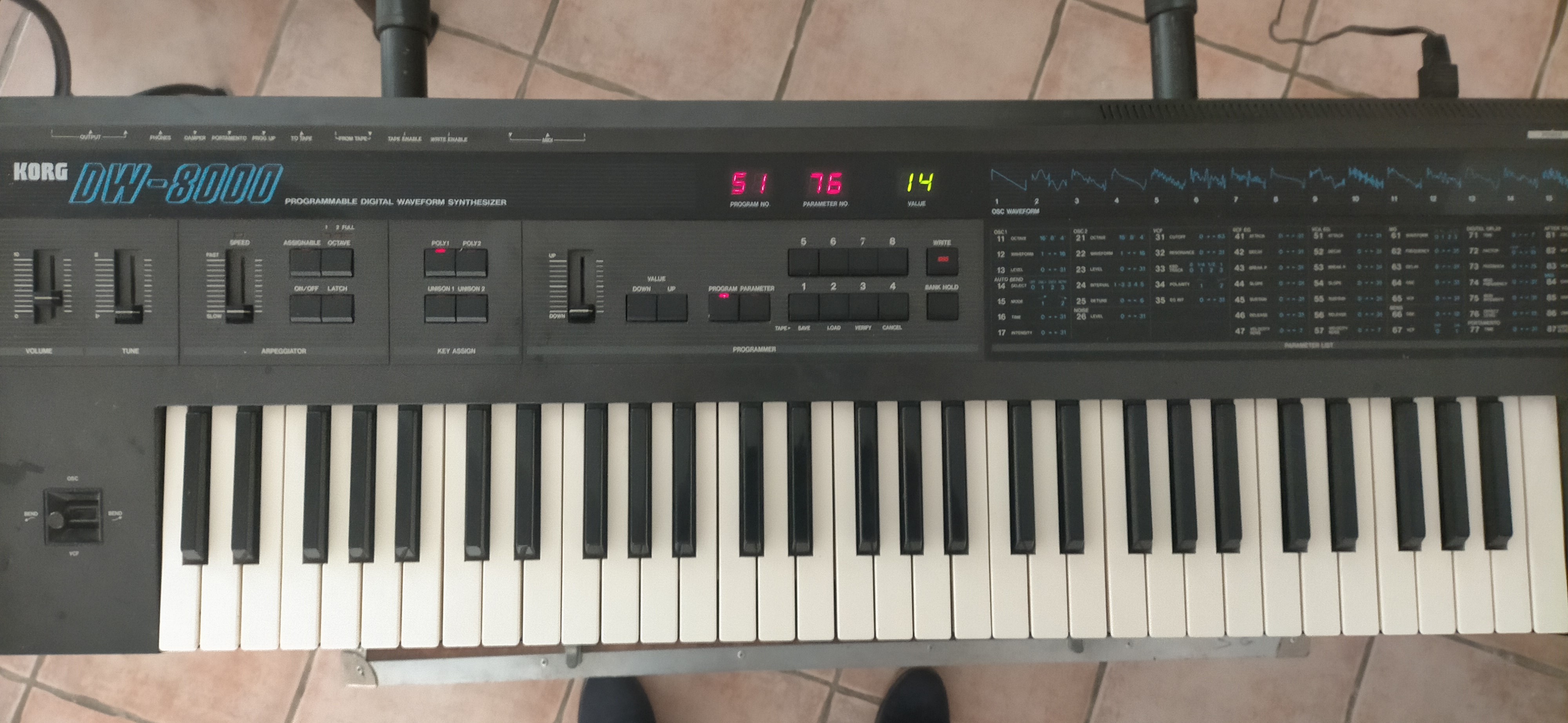Vends DW 8000 + Stand