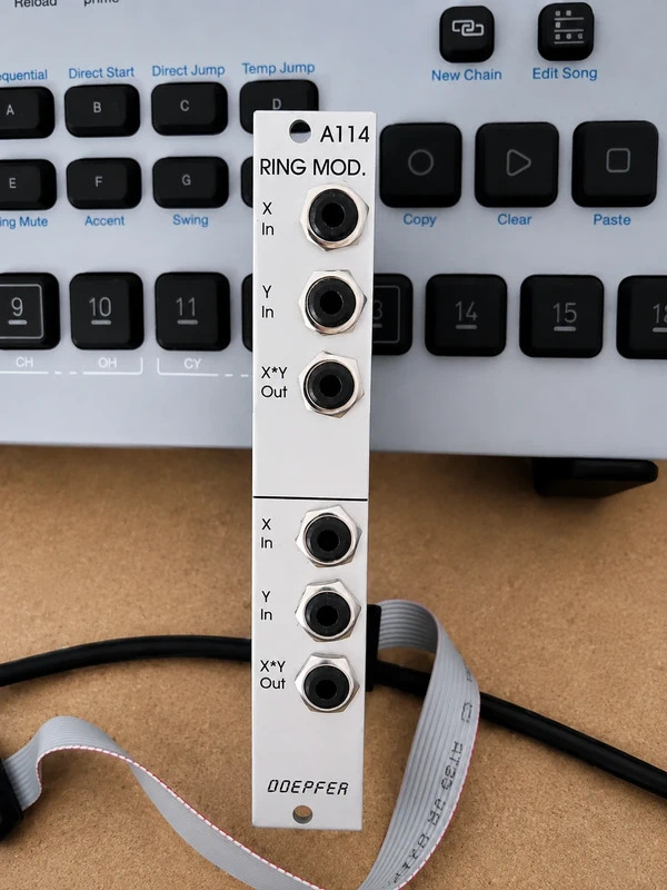 Doepfer A-114 Dual Ring Modulator