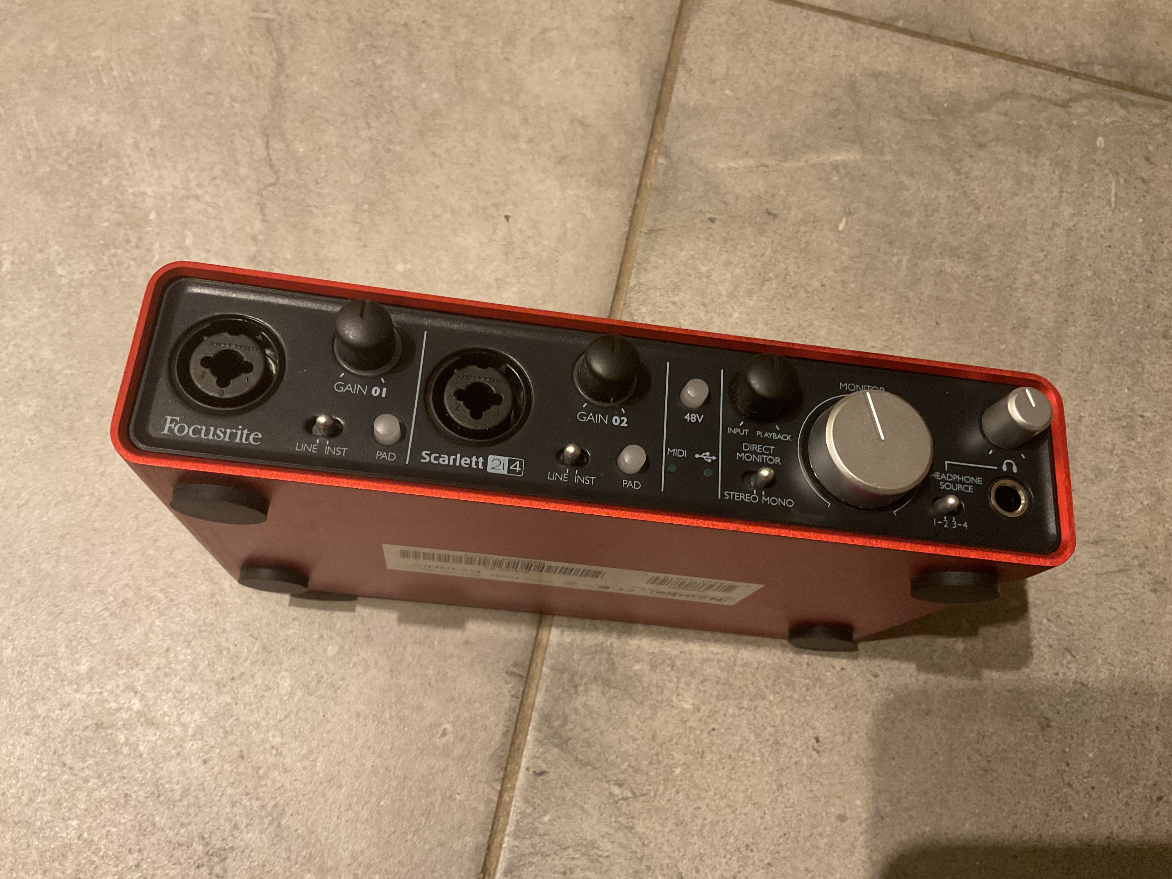 Vends Focusrite Scarlett 2i4 1st gen