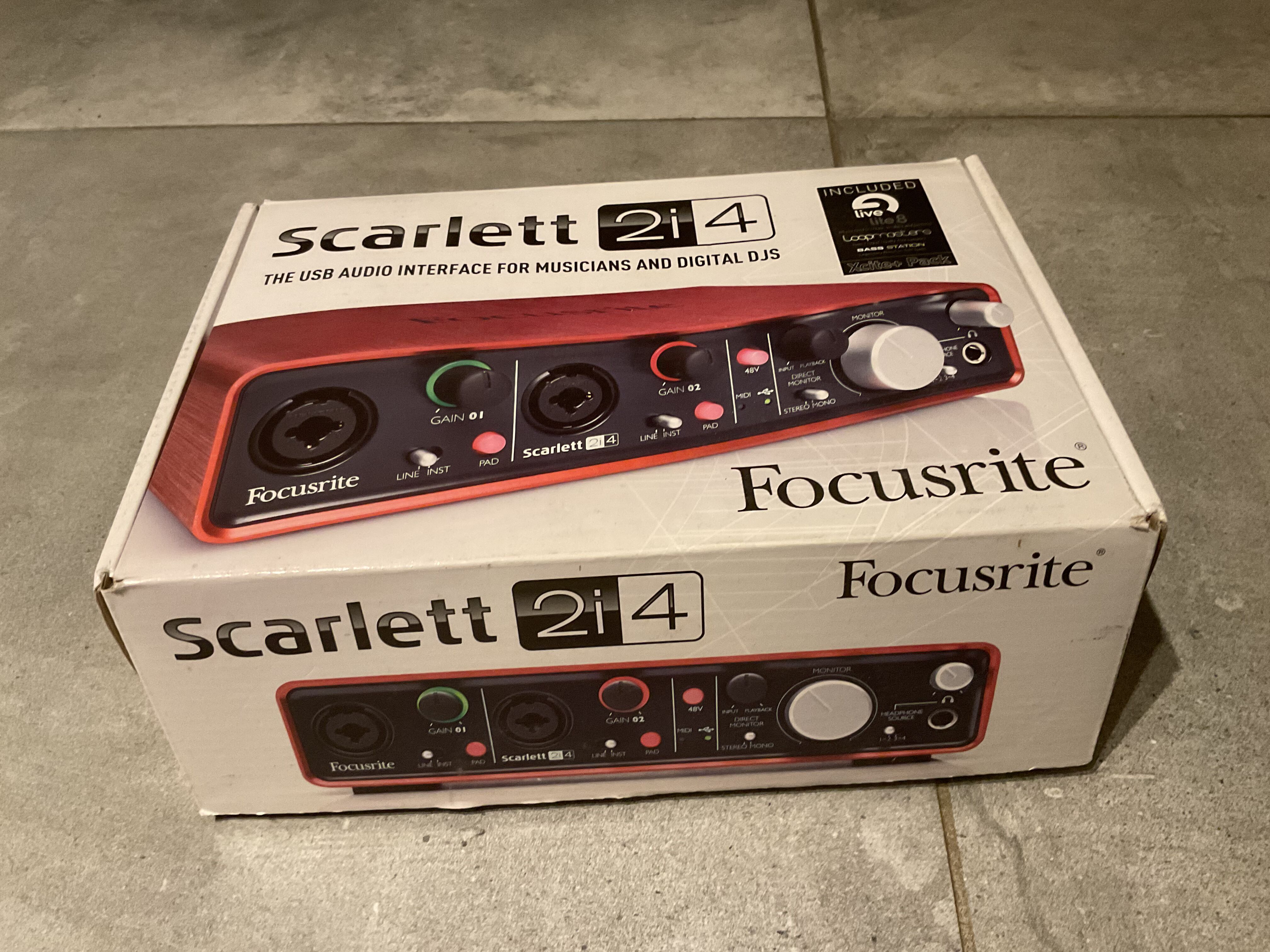 Focusrite Scarlett 2i4 (28639)