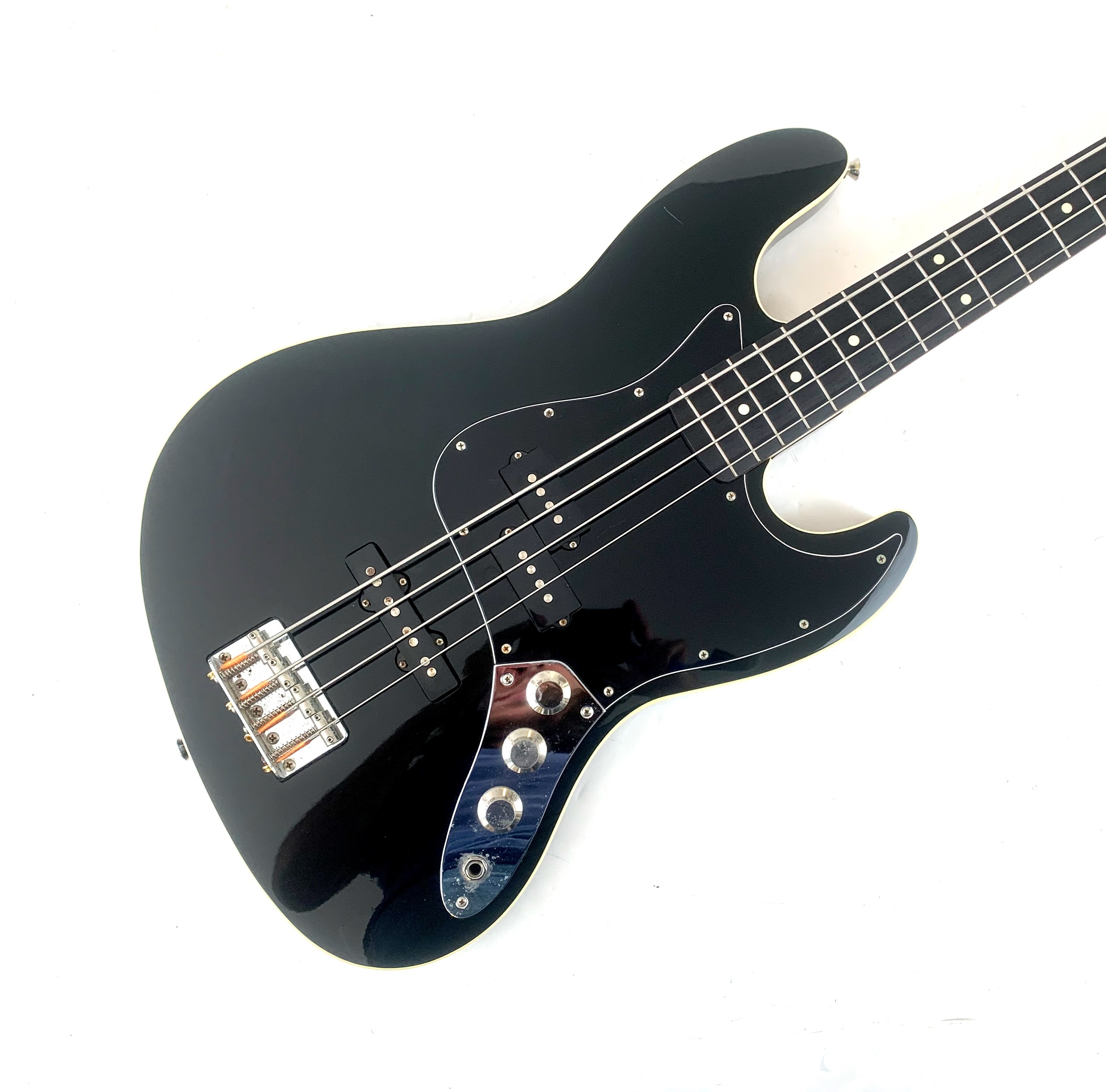 Fender Deluxe Aerodyne Jazz Bass (79963)