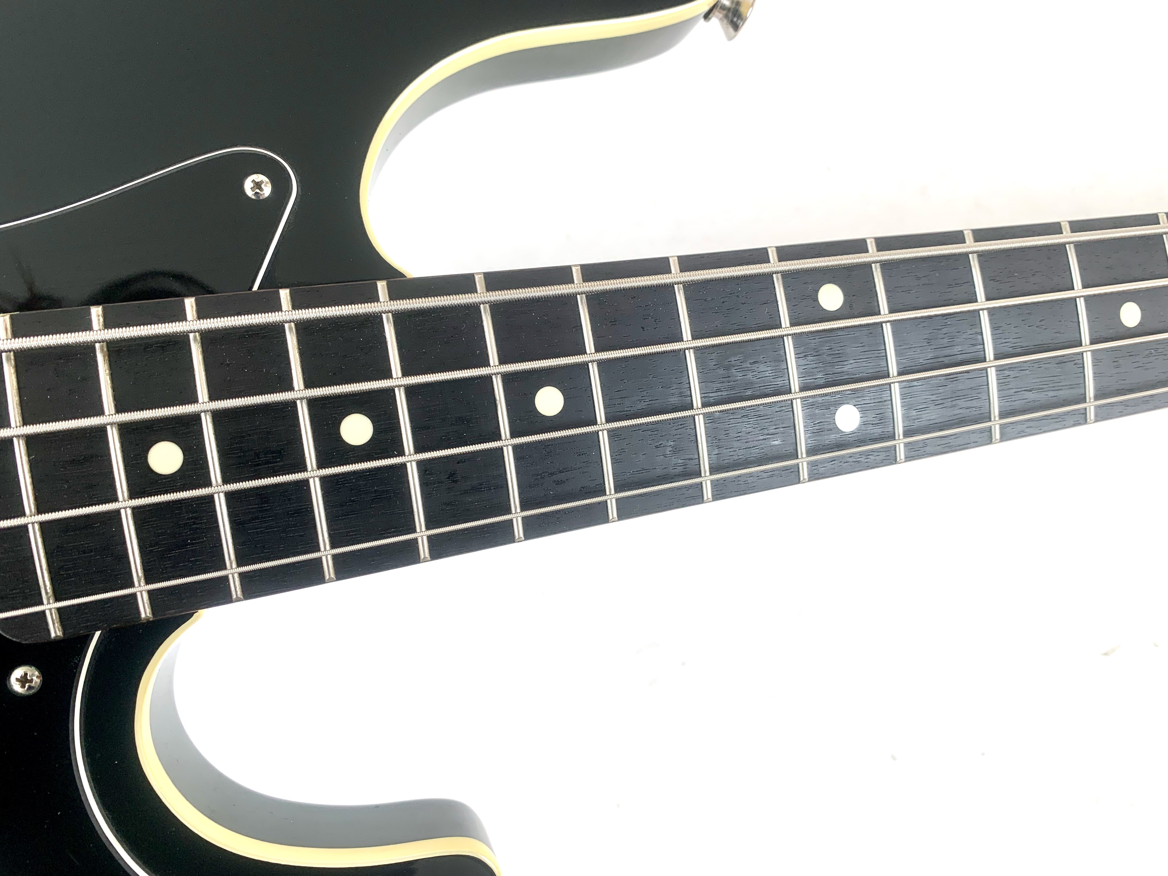 Fender Deluxe Aerodyne Jazz Bass (96926)