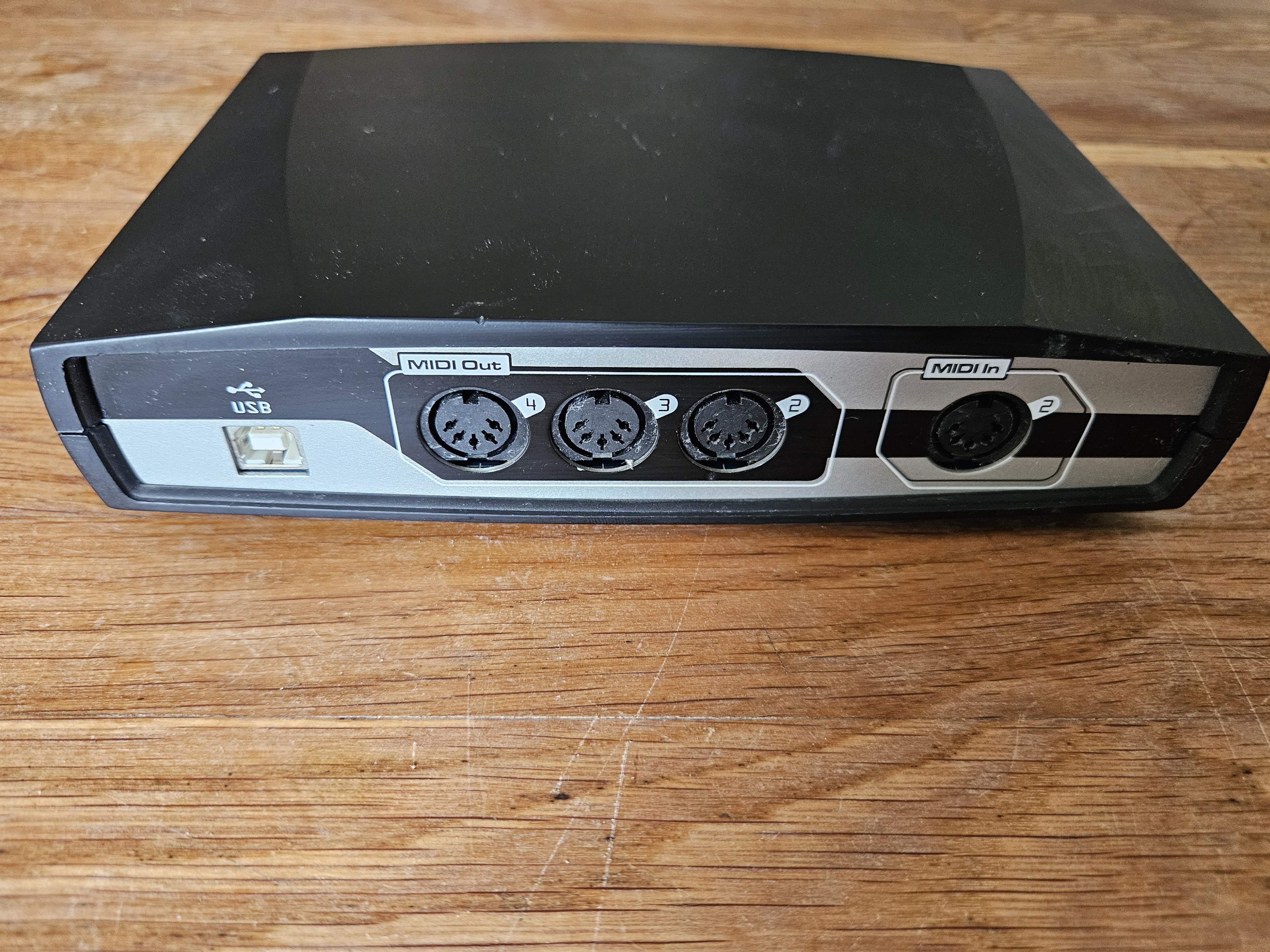 M-Audio Midisport 2x4 (31604)