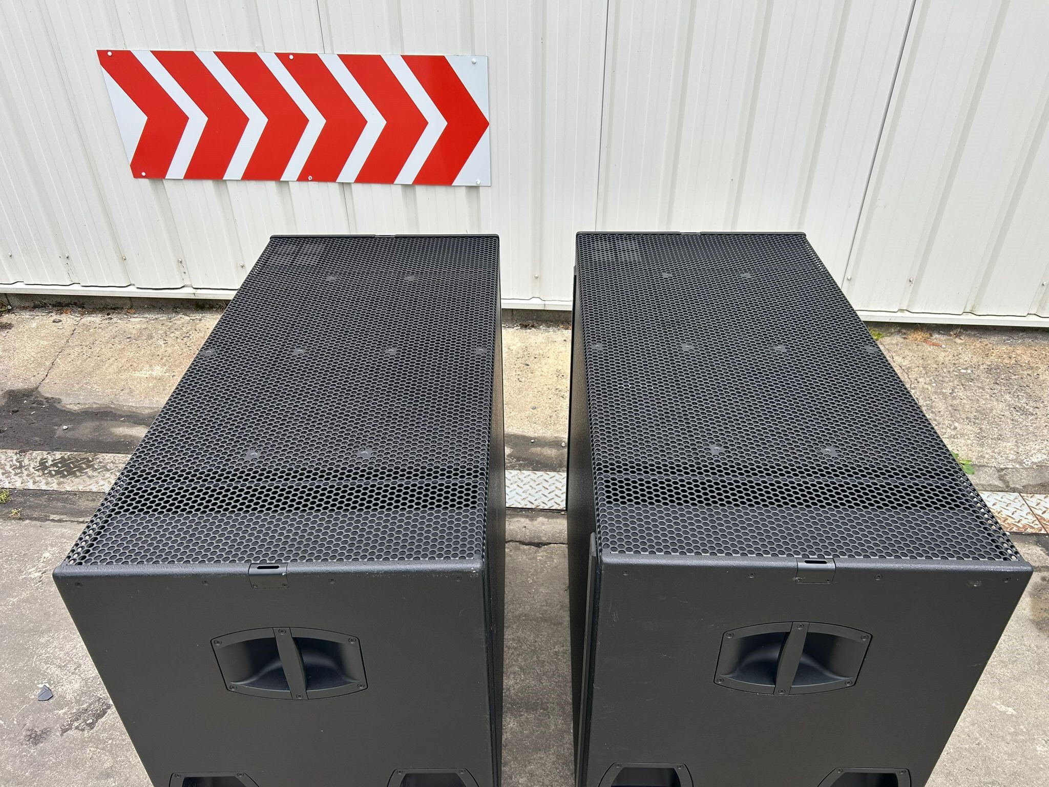 Sub d&b Audiotechnnik B22