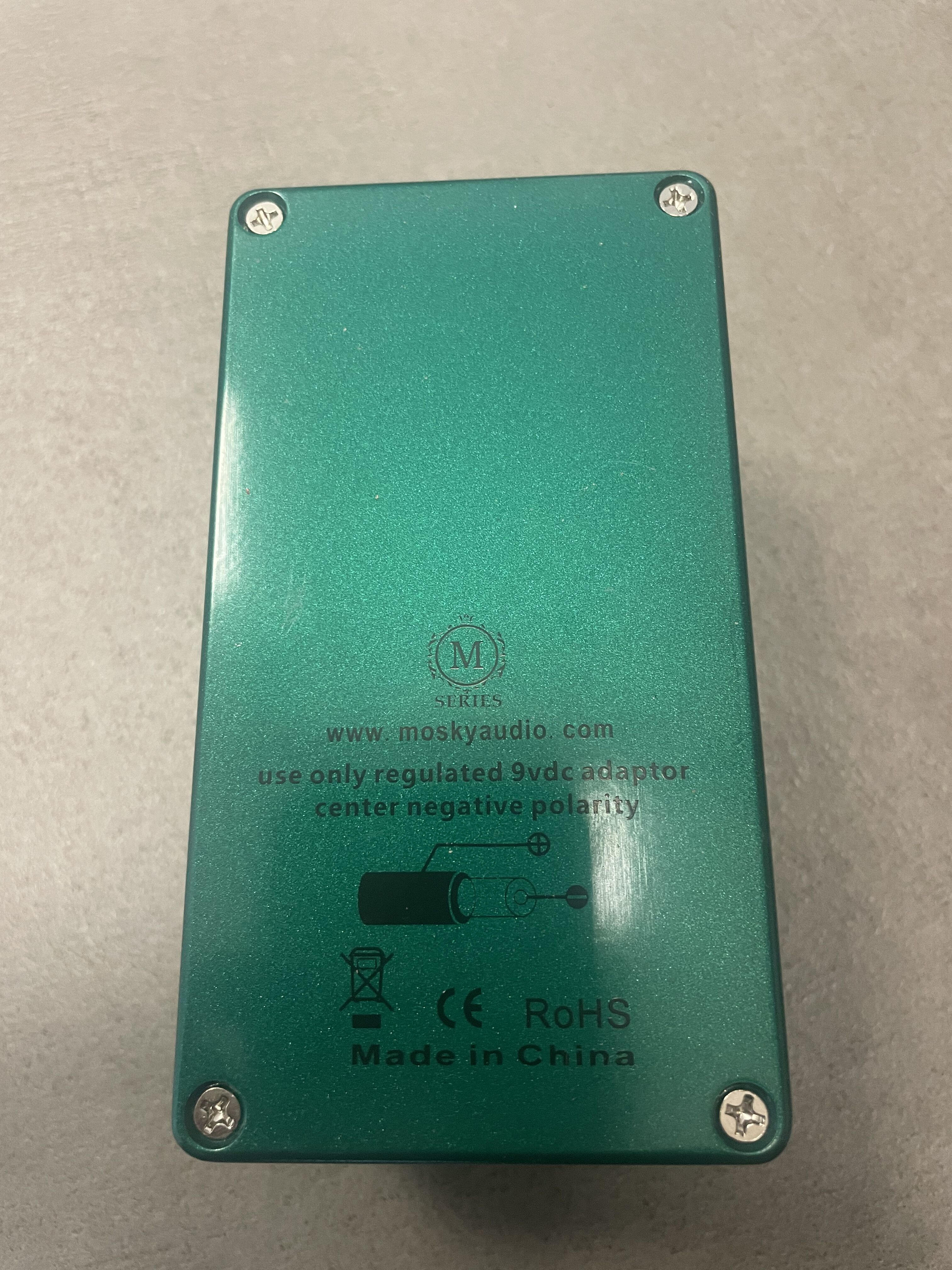 mosky green screamer