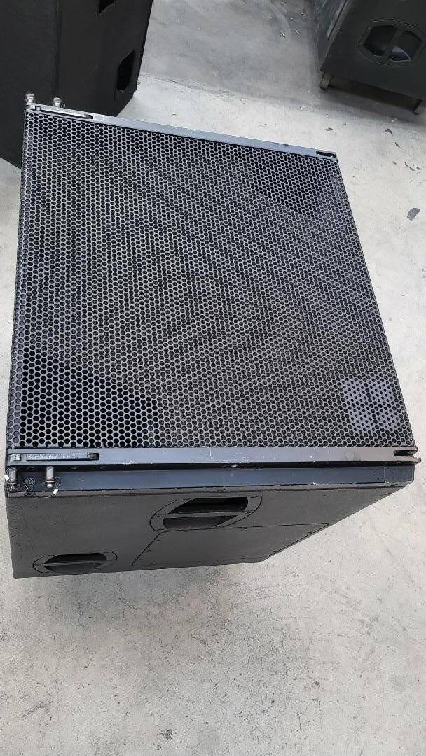 d&b audiotechnik V-SUB – très bon état – 2 500€