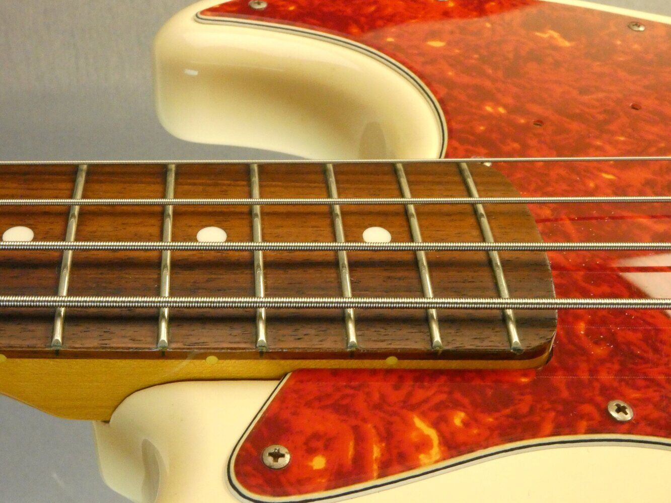 fender-jazz-bass-5393213