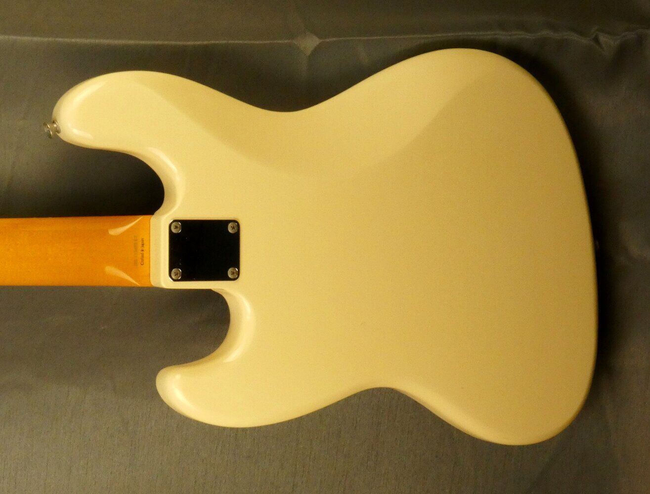 fender-jazz-bass-5393218