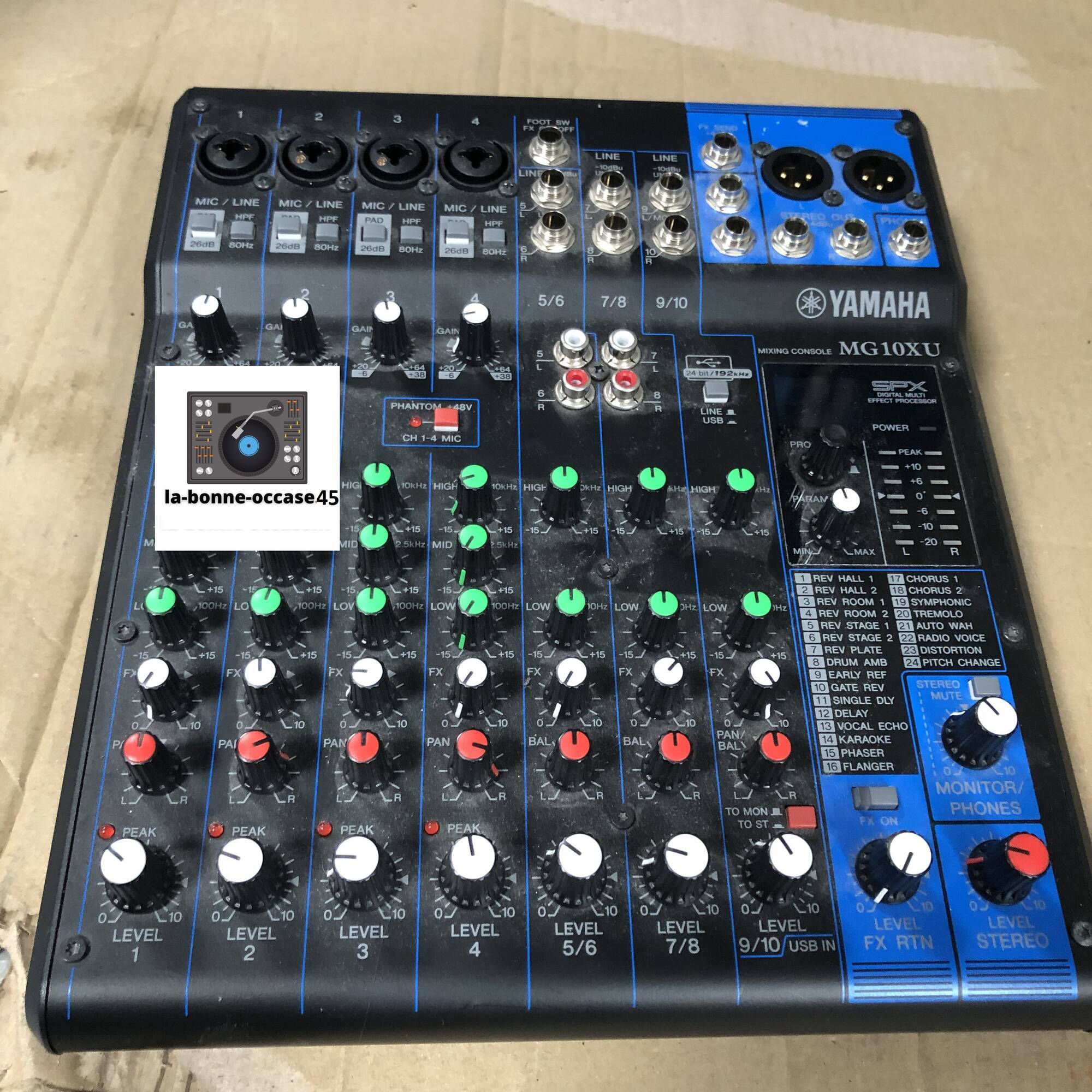 Table de mixage Yamaha MG10XU