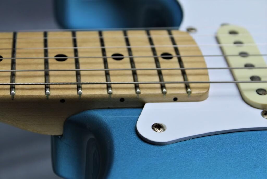 fender-stratocaster-st-3995859