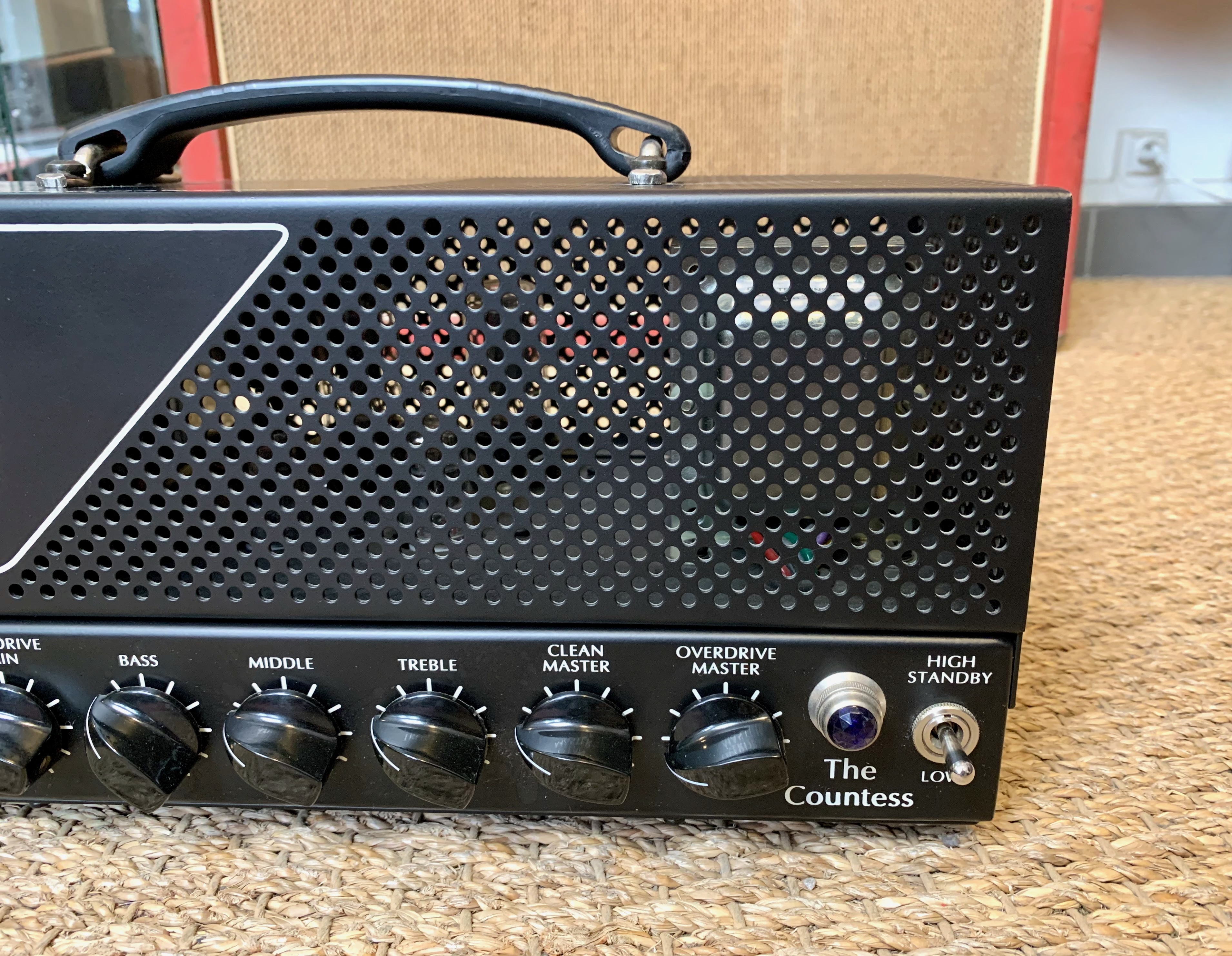 Victory Amps V30 The Countess (77132)