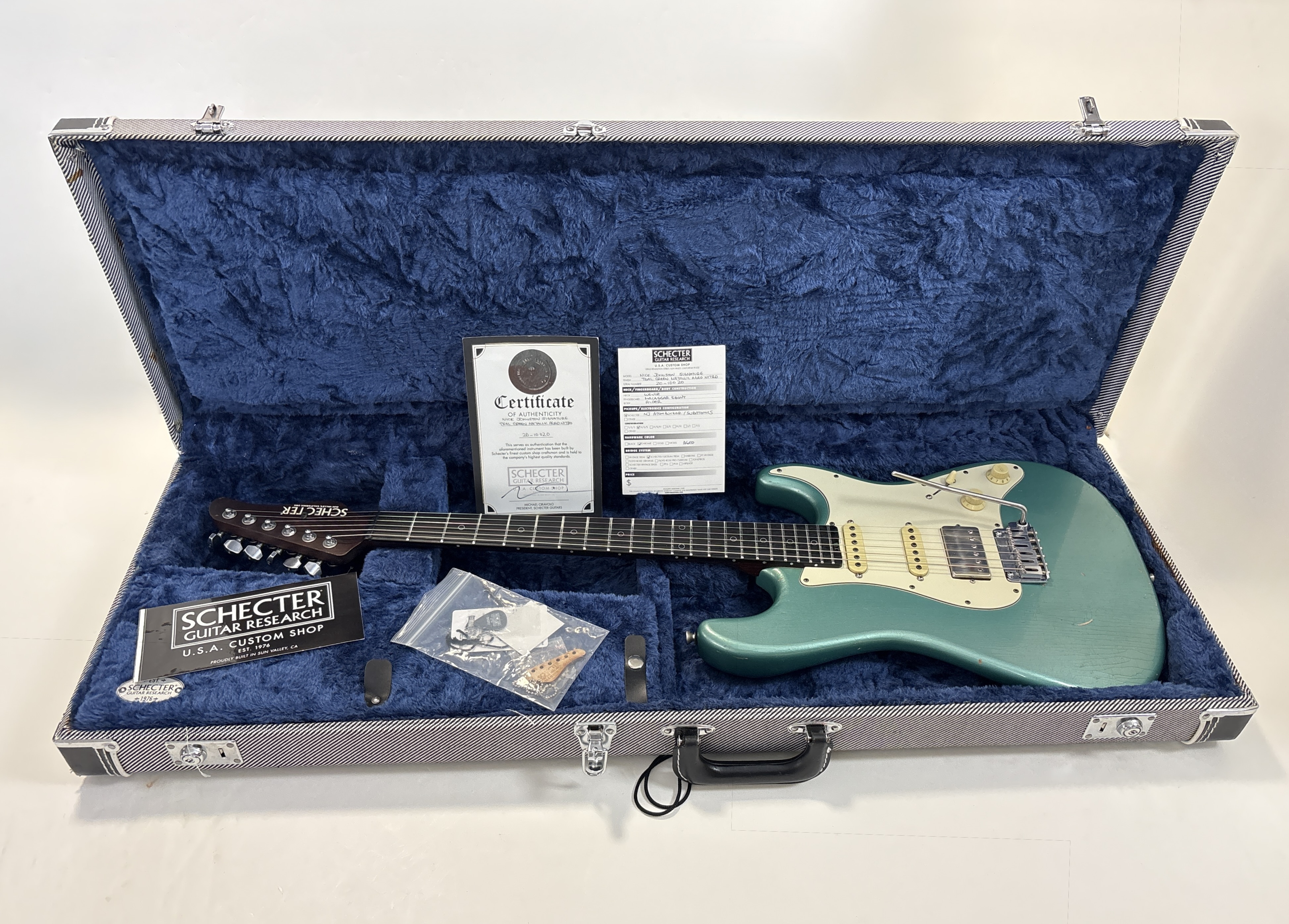 Schecter Custom Shop Nick Johnston USA Signature Nitro Finish (44327)