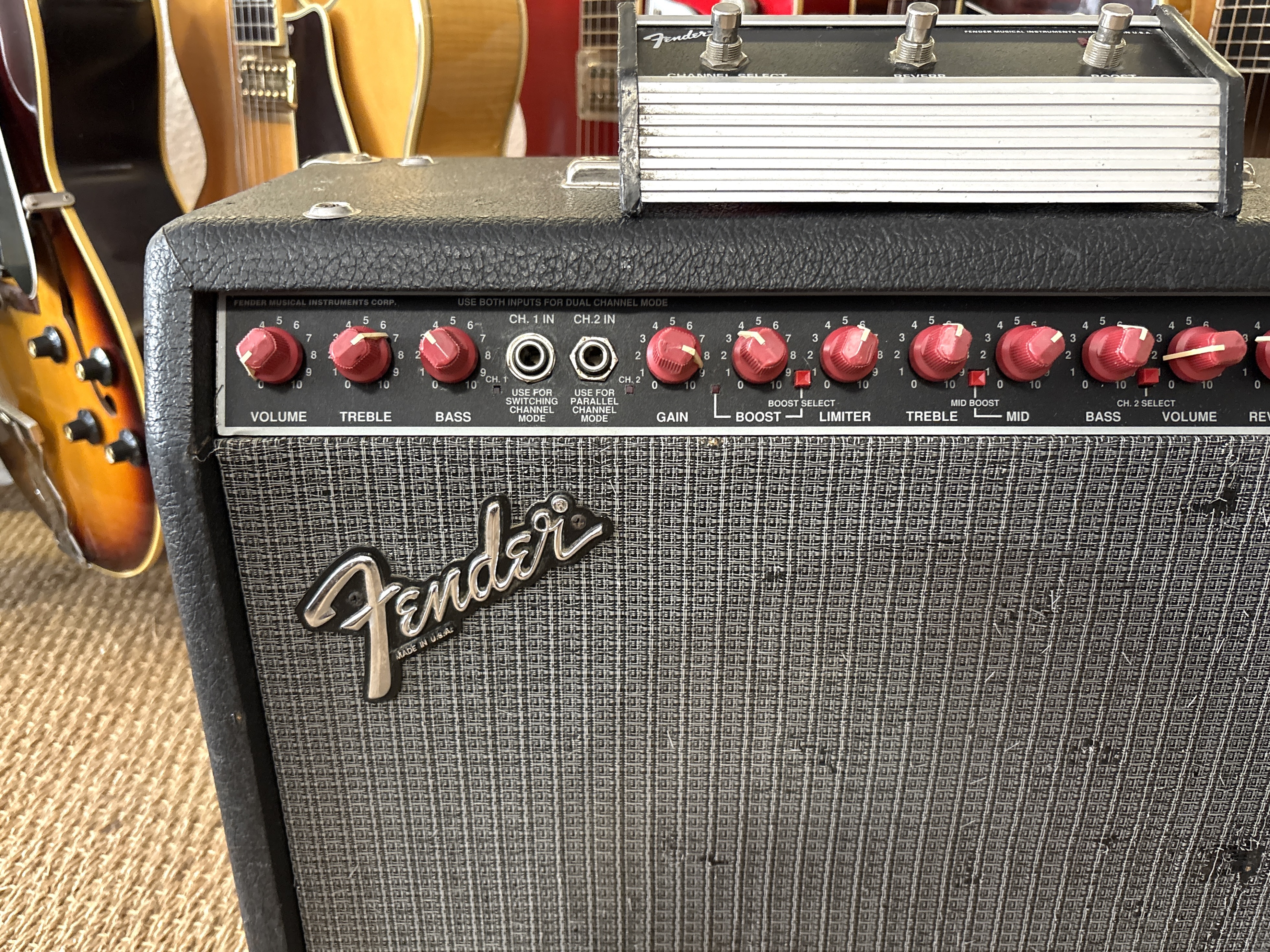 Fender Deluxe 85 (16016)