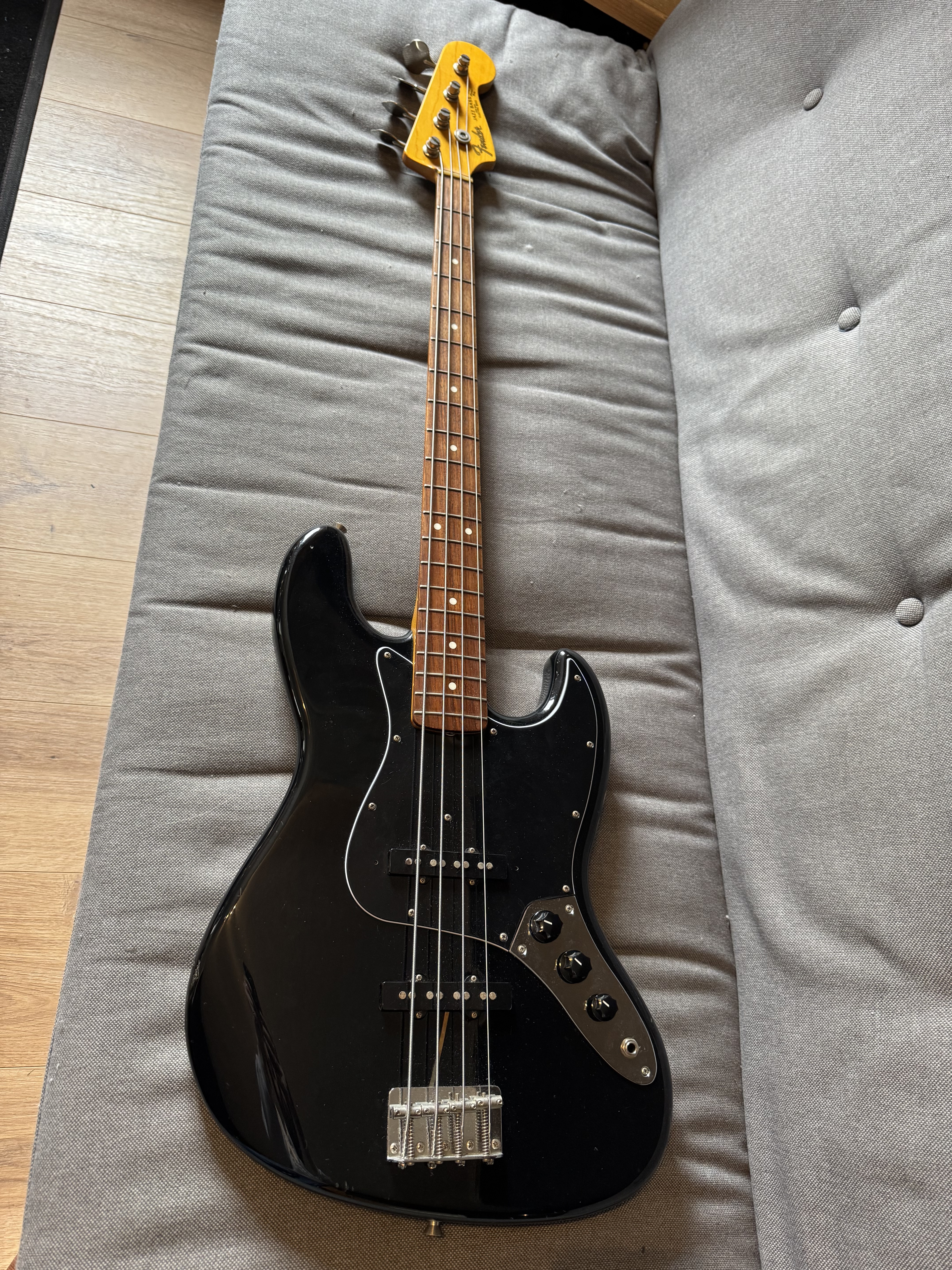 Fender jazz bass Japan 1997