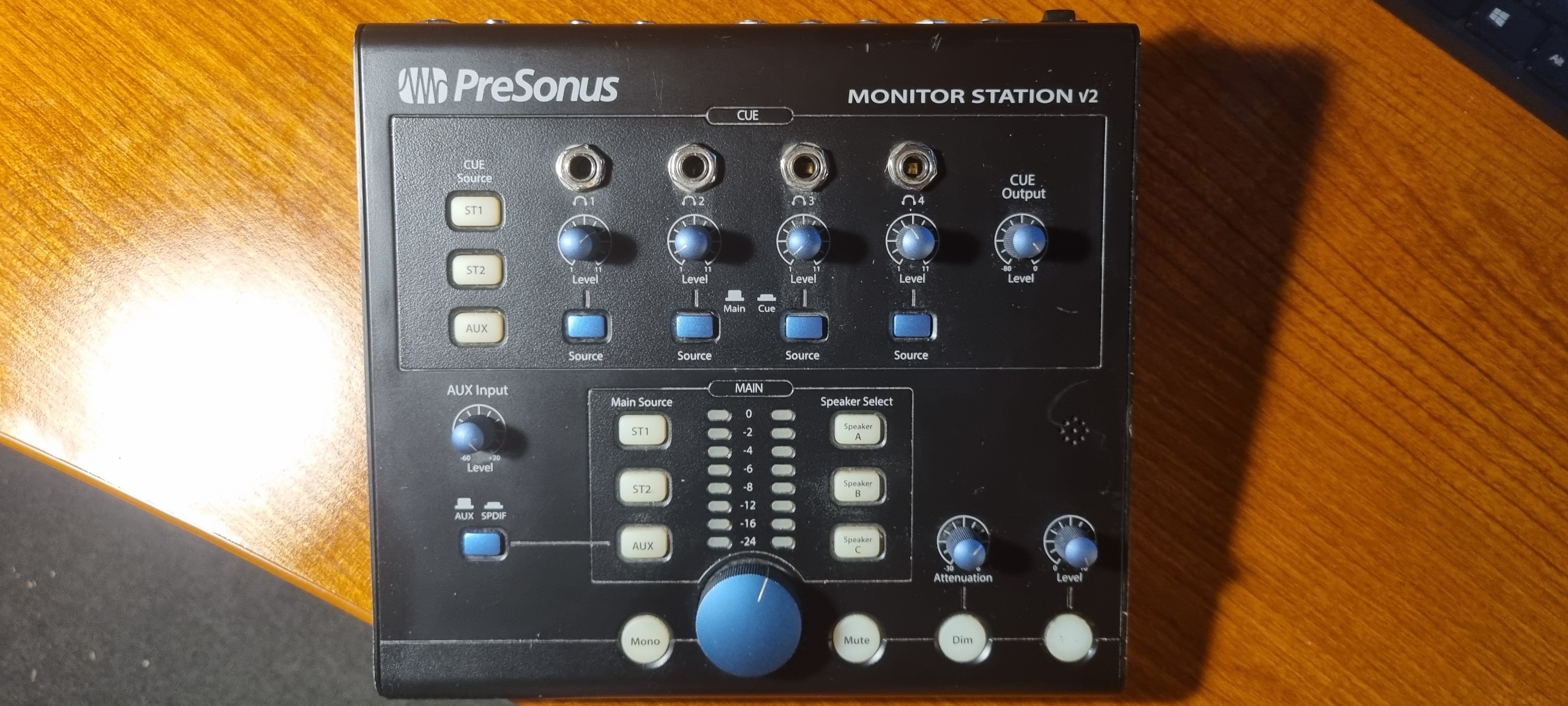VENDS MONITOR STATION V2 QUI FONCTIONNE PARFAITEMENT