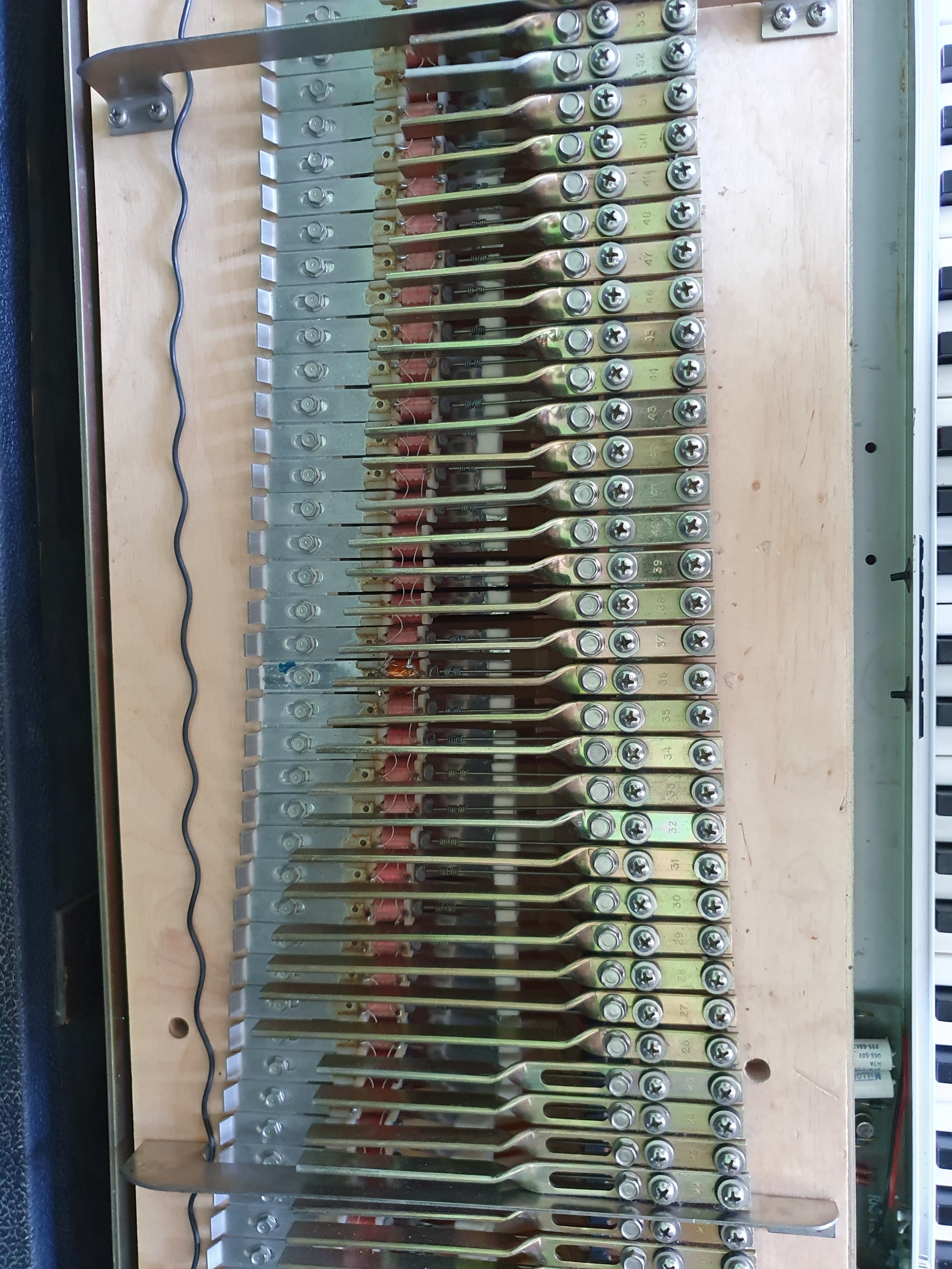 Rhodes Mark I Suitcase 73 (71644)
